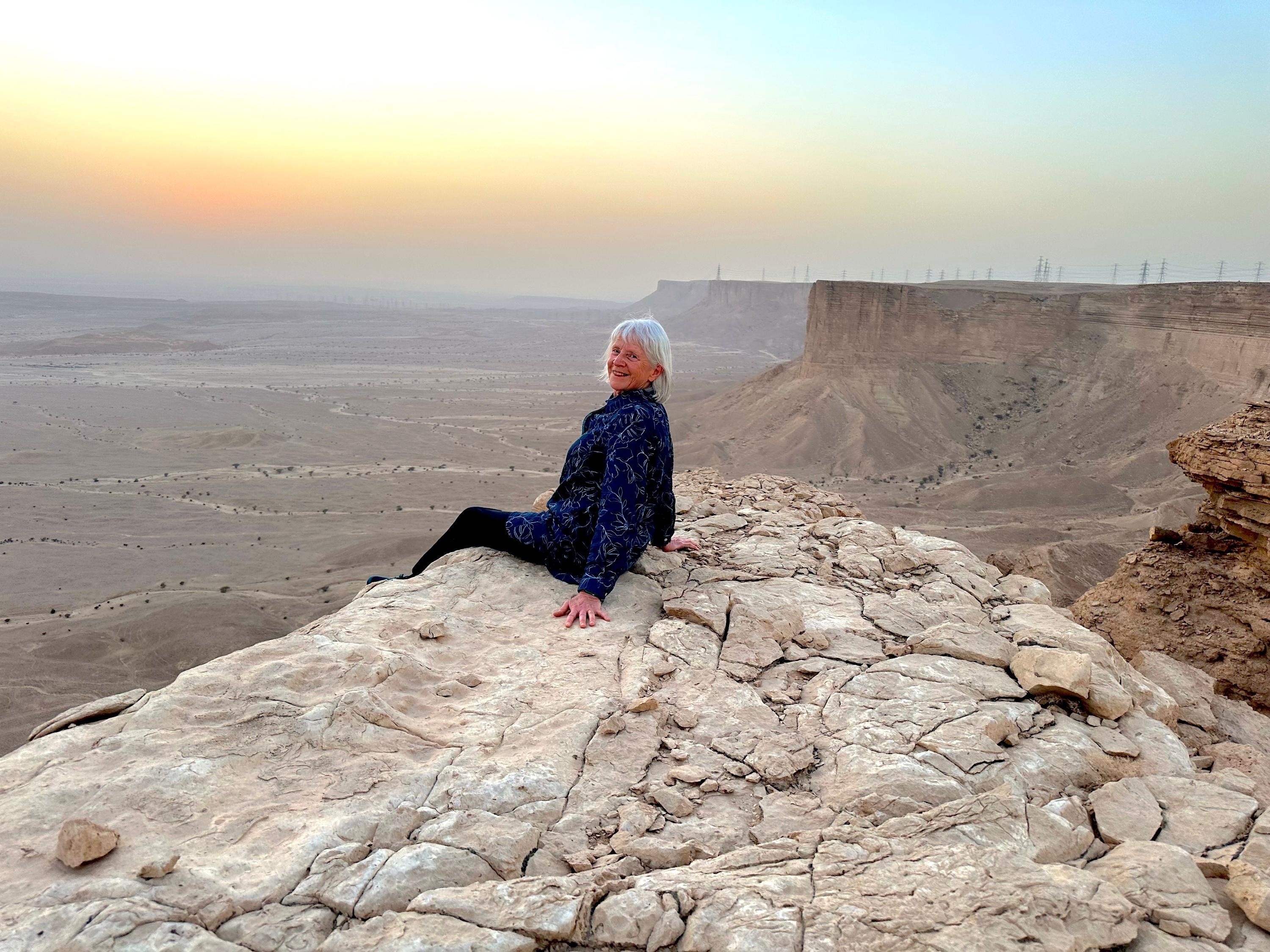 Riyadh:3-Hour Second Edge of the World Darb Al-Manjour Trail