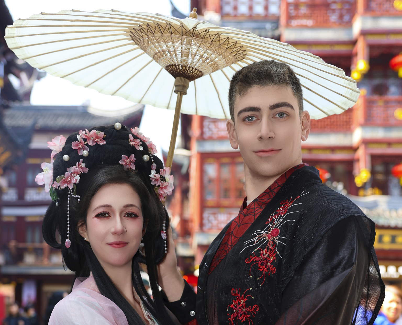 Step into Old Shanghai: Traditional Costume & Tea Experience