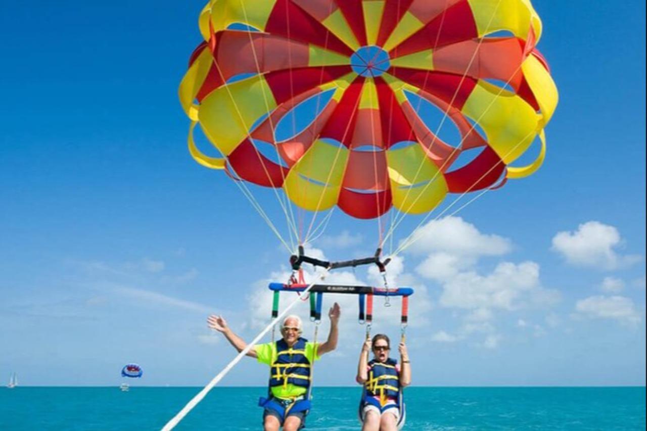 Muscat: Parasailing with Aerial Views of the Sea of Oman 3