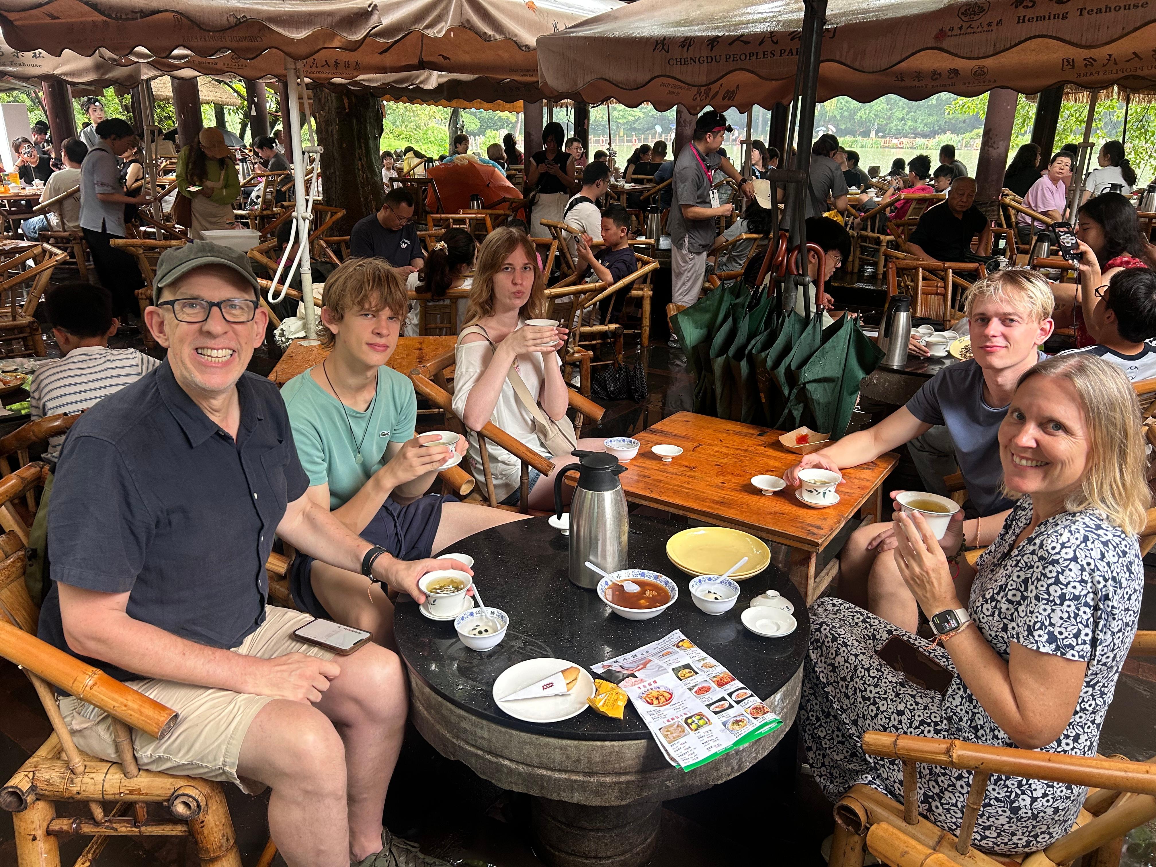 Chengdu One Day: Greenway, People’s Park & Kuanzhai Alleys