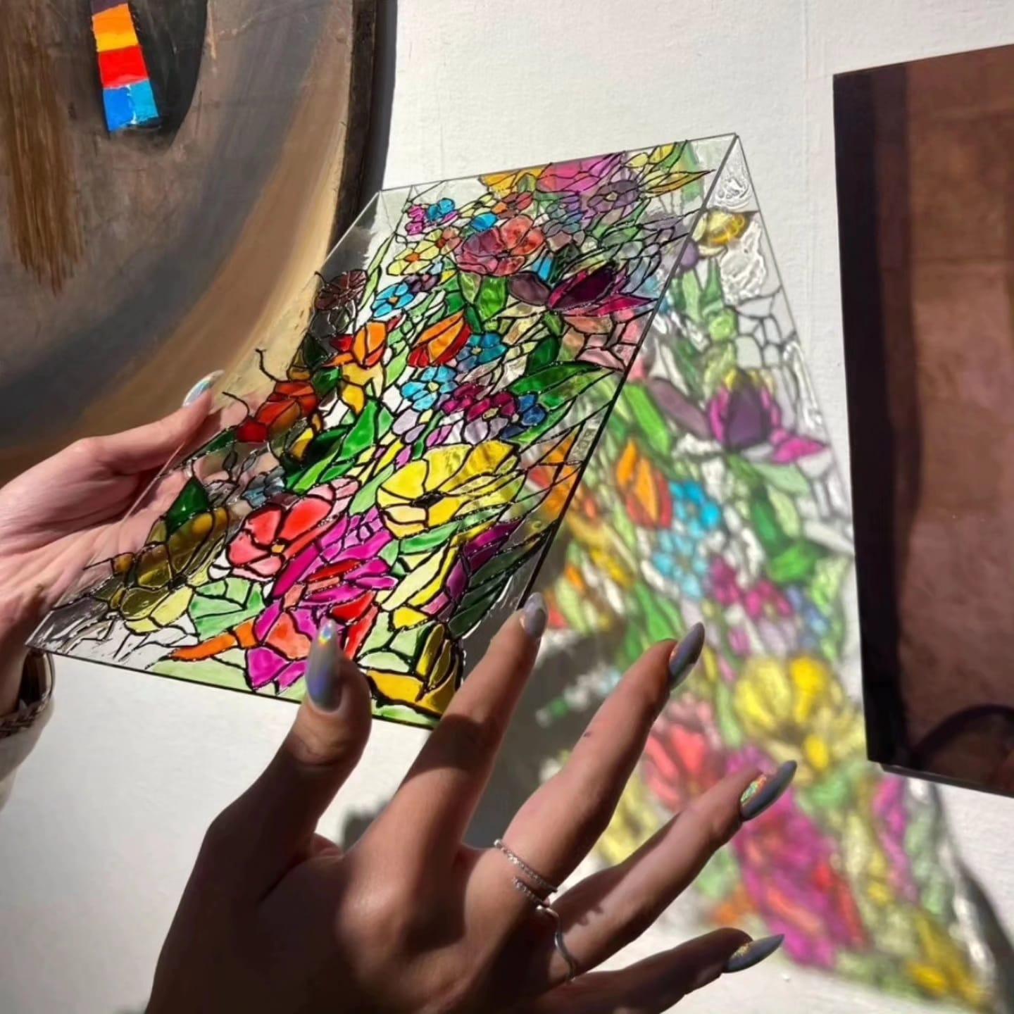 Amman: Glass Painting Workshop with Snacks and Drinks 3
