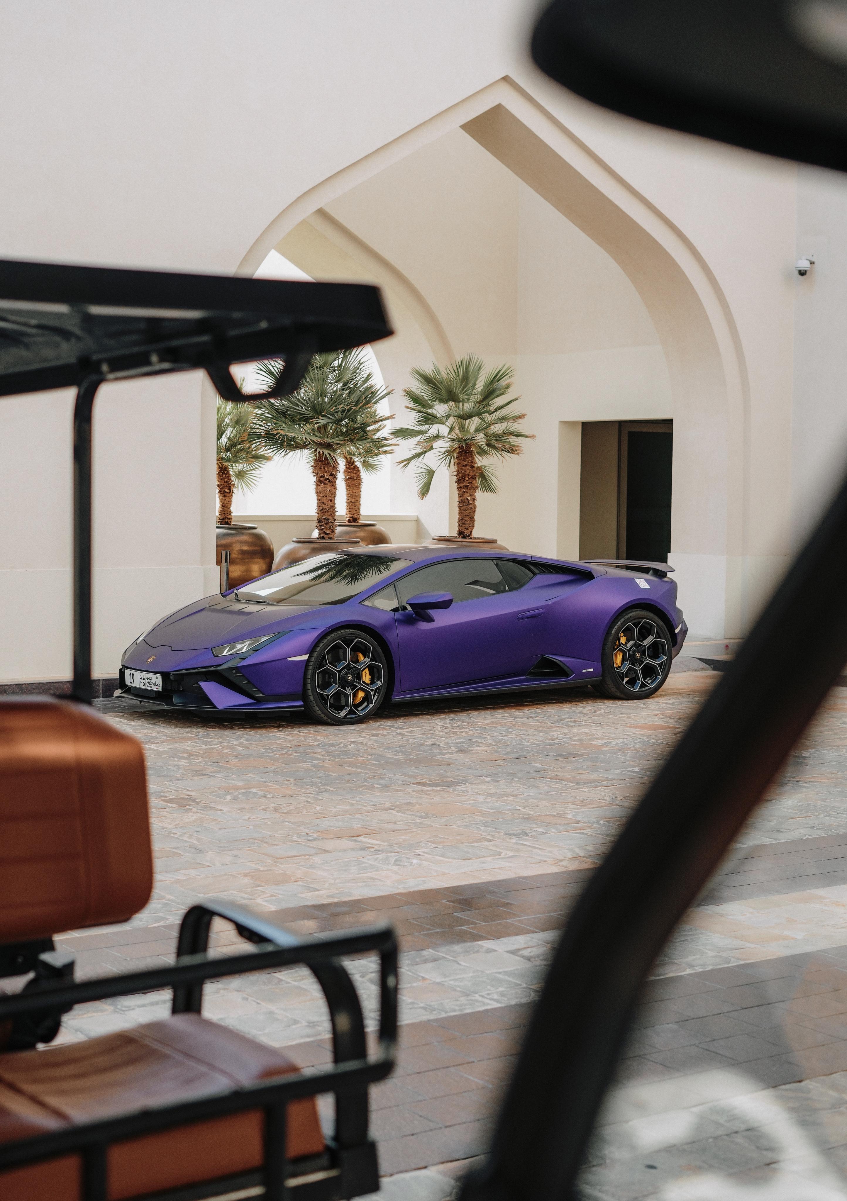 Muscat:Private Lamborghini Luxury City Tour with Local Guide