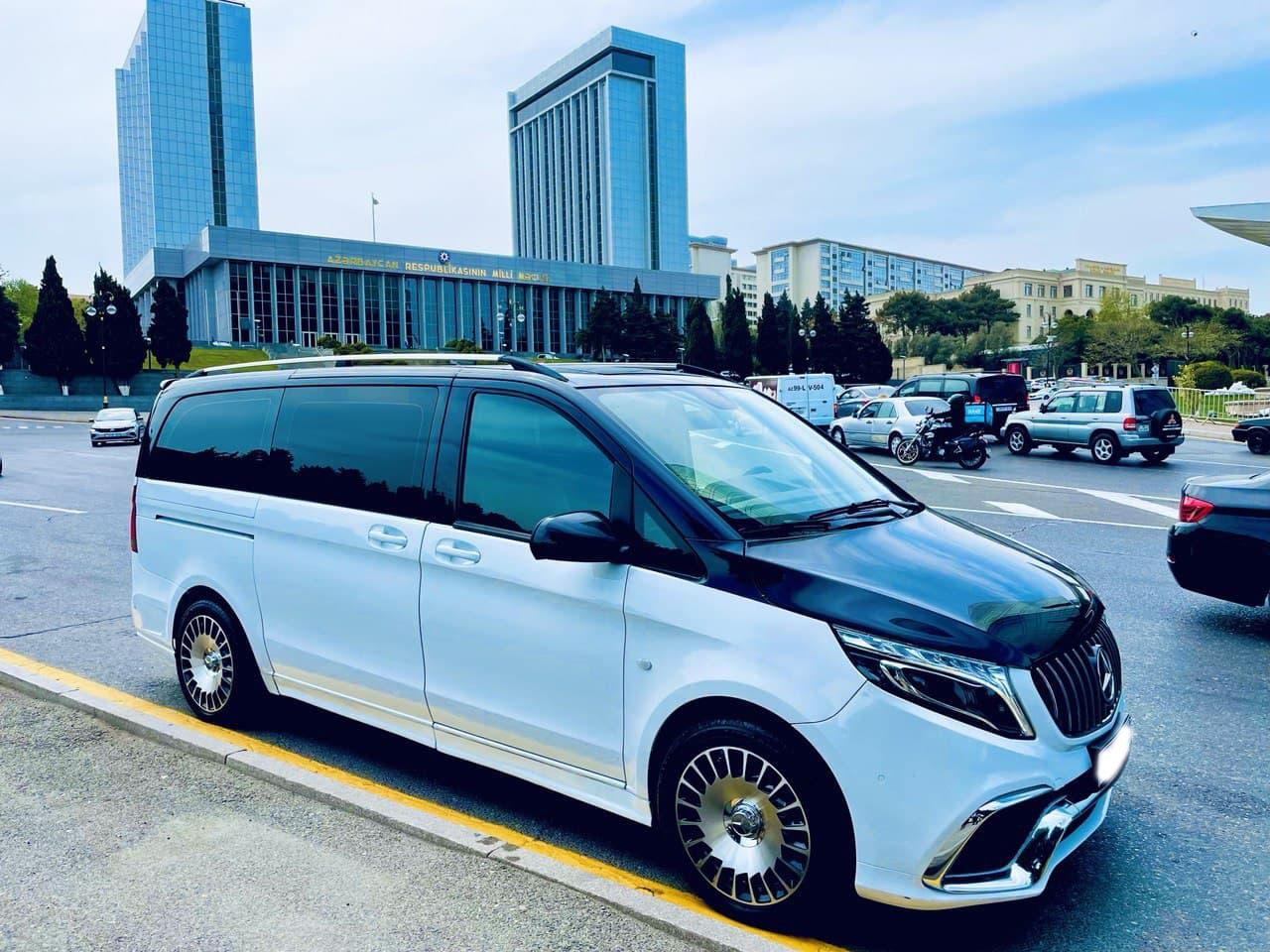 Baku Airport (GYD): Private Arrival or Departure Transfer 3