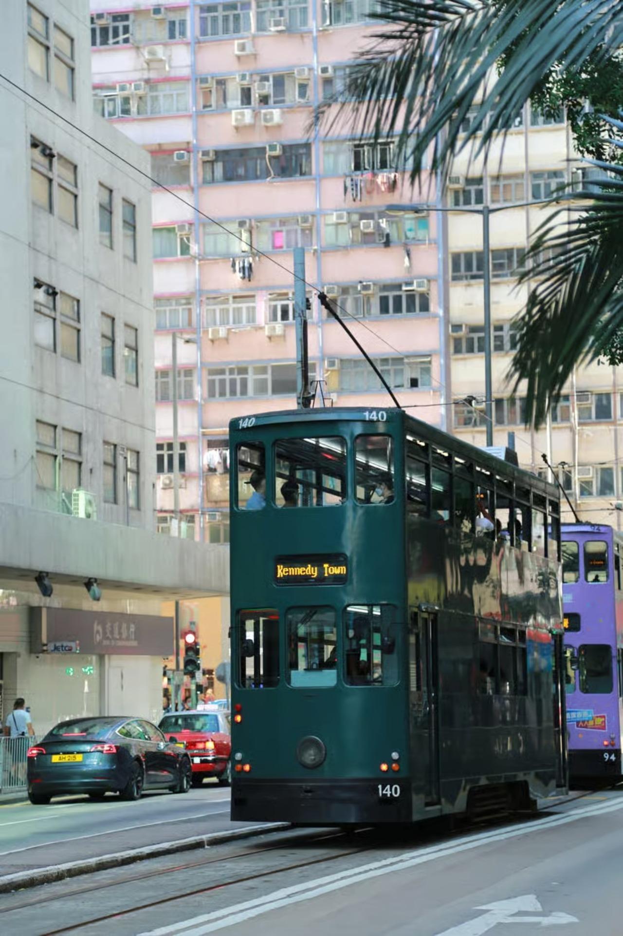 Hong Kong: Private City Highlights Tour with Driver