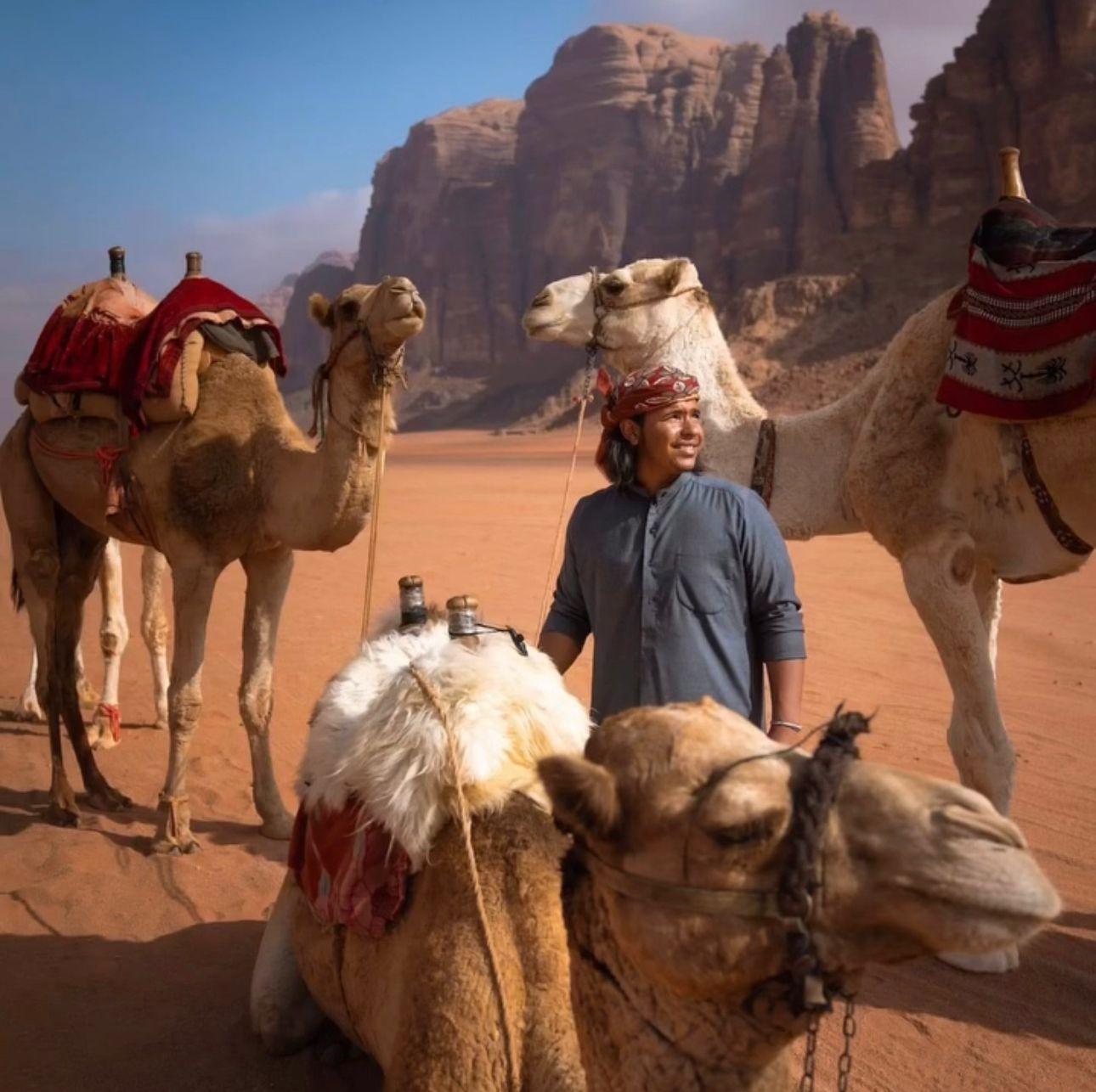 Wadi Rum: 2-Hour Jeep Tour with Bedouin Tea & Desert Views 3