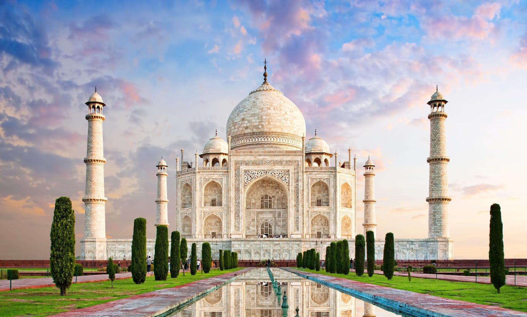 From Pune: Overnight Taj Mahal/Agra Tour with Return Flight
