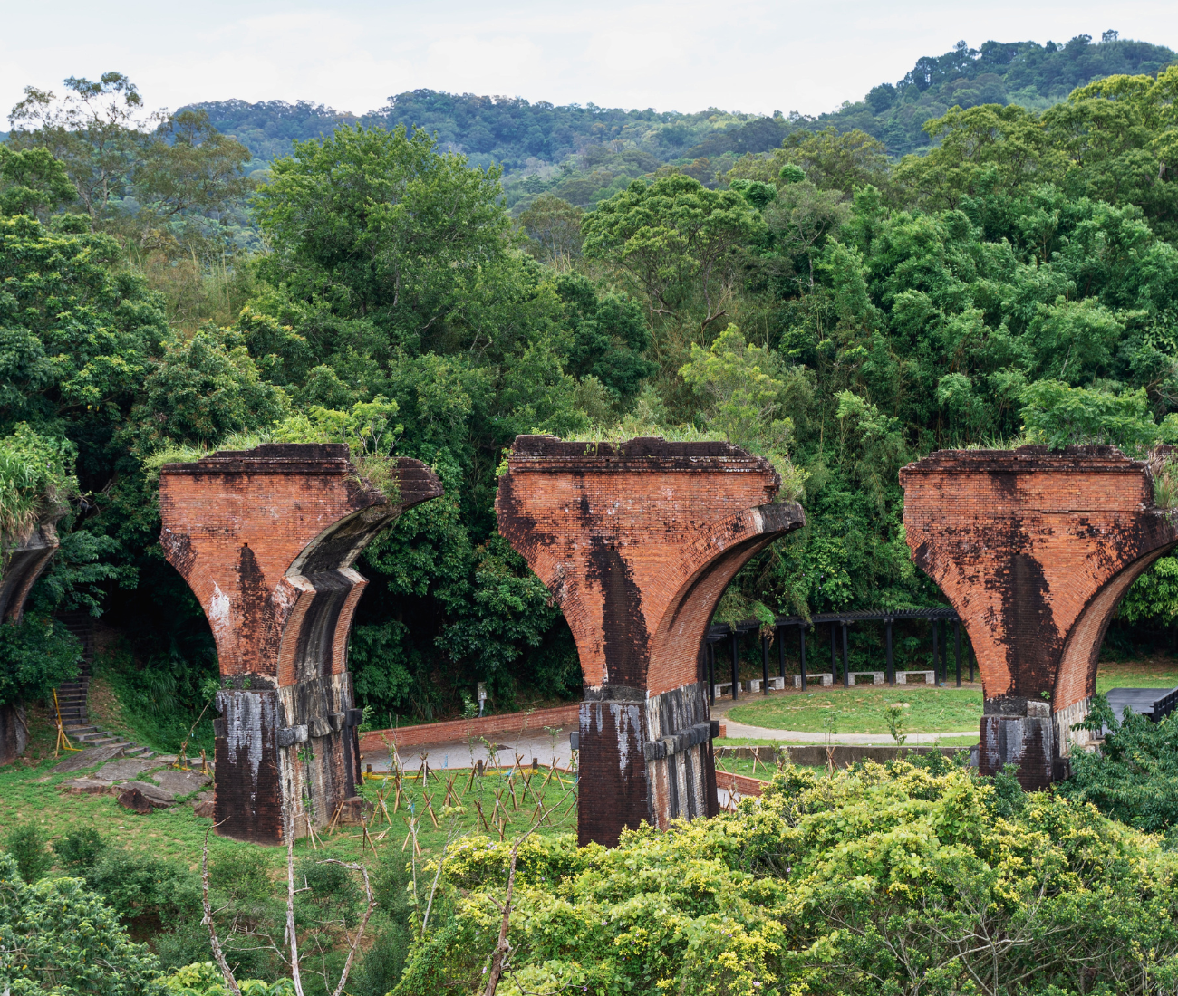 Taipei: Taichung, Lukang & Gaomei Wetlands Private Tour 2