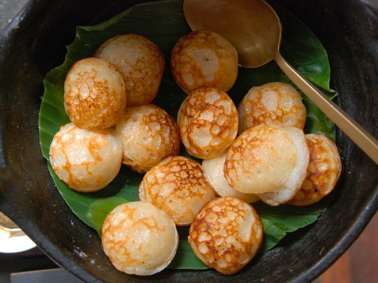 Luang Prabang: Mekong Sunset Cruise and Market Private Tour 3