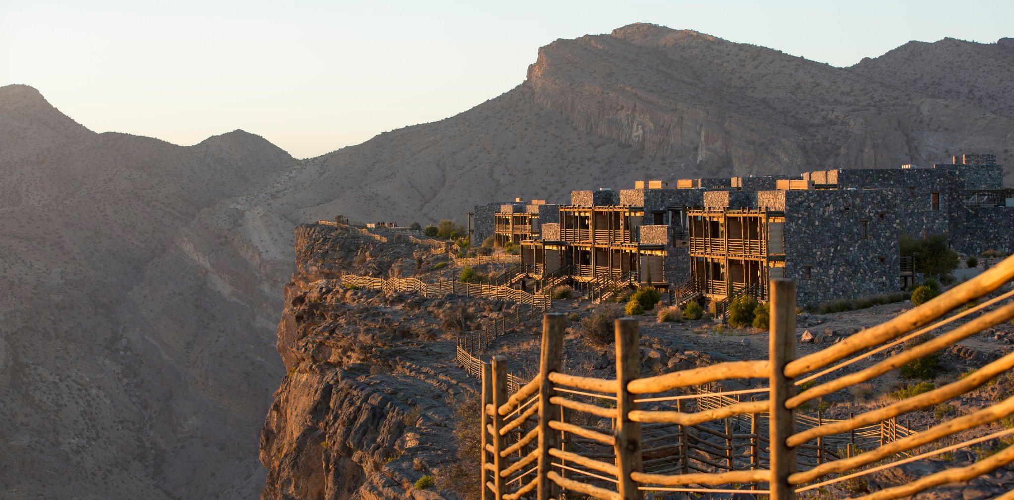 Muscat: Private Transfer to/from Jabel Akhdar & Alila Resort 3