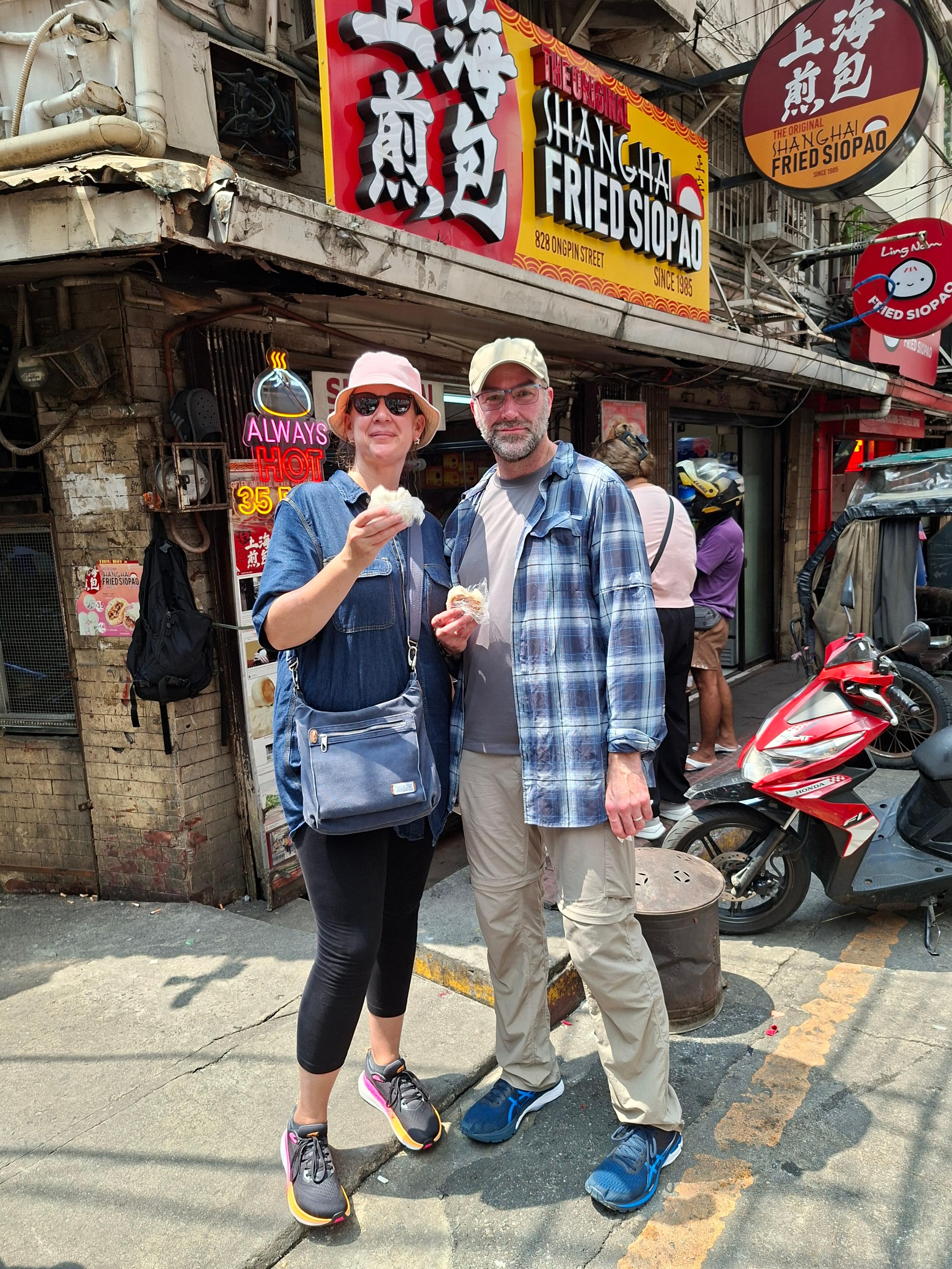 Manila Downtown (street foods, tuktuk, jeepney) 2