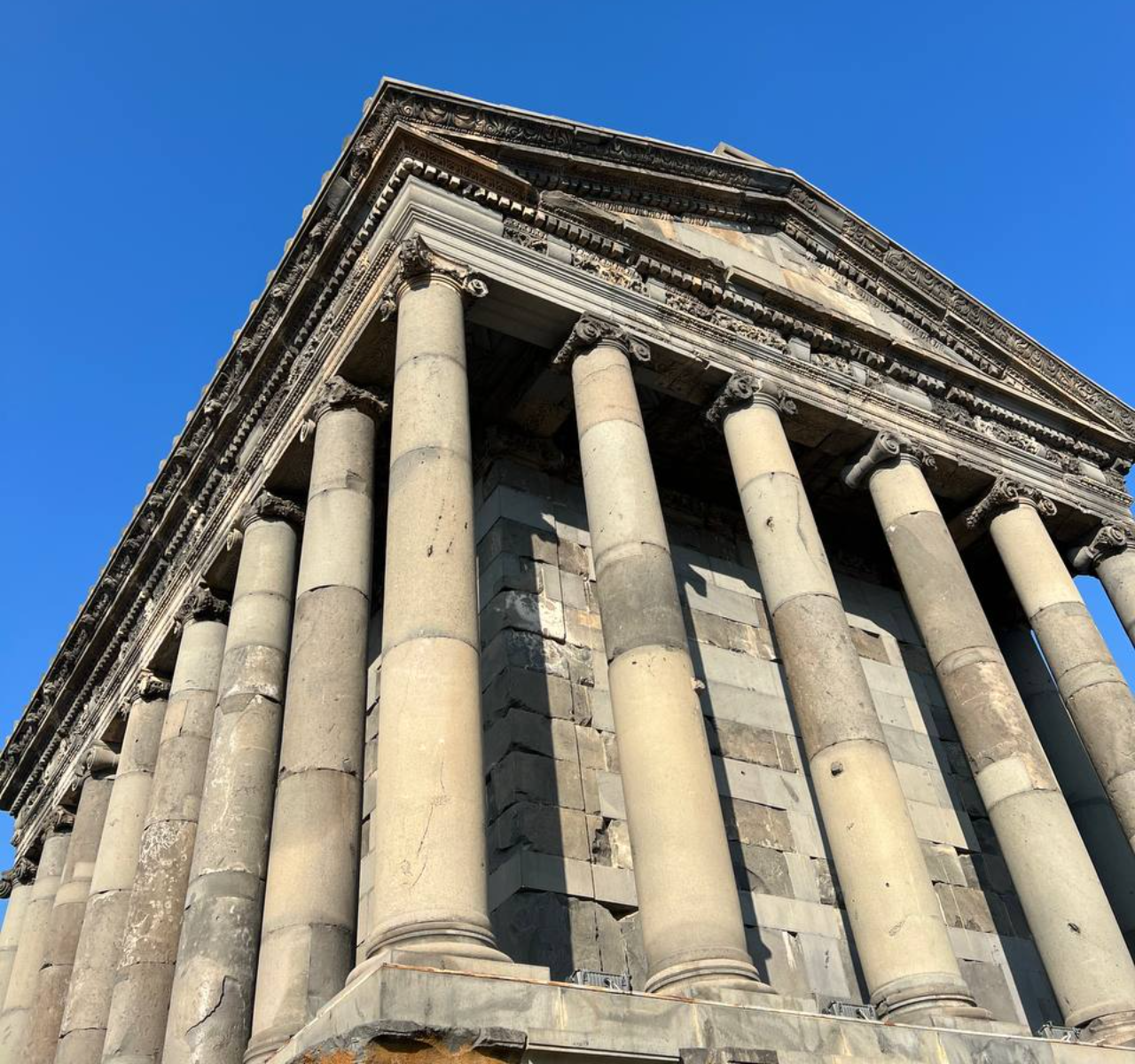 Yerevan: Garni Temple, Geghard Monastery & Azat Natural Tour