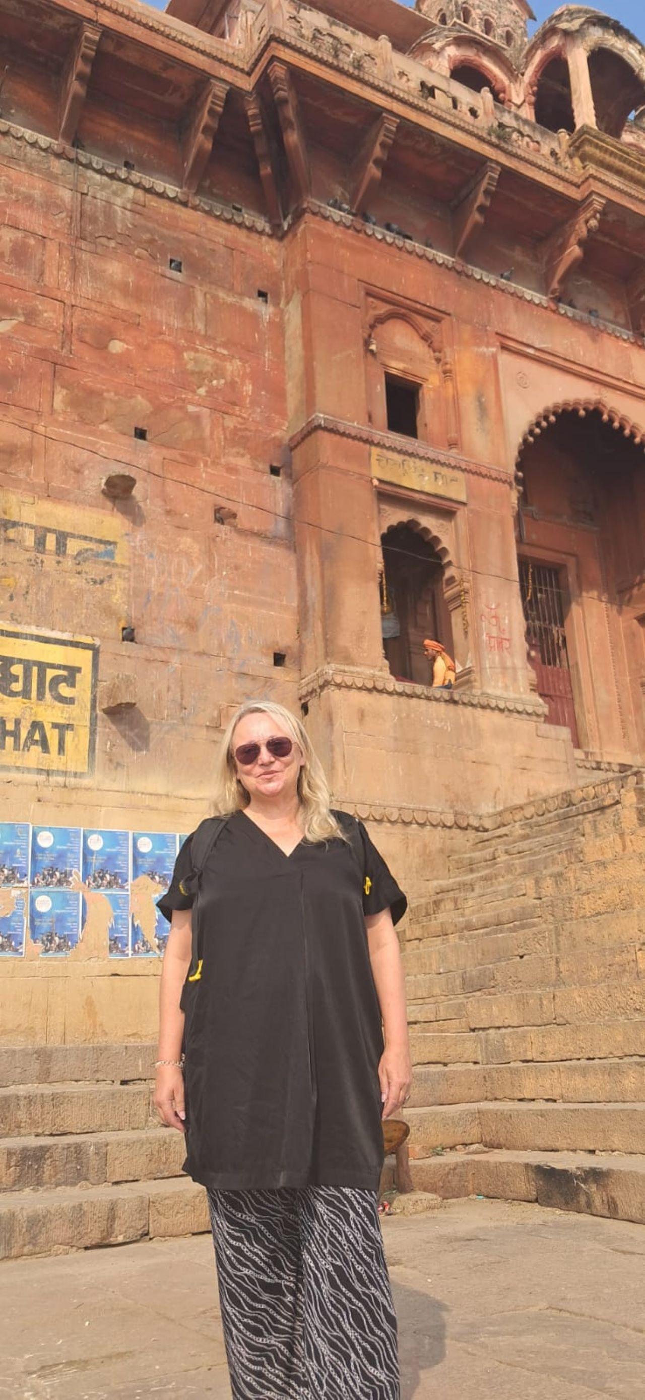From Delhi: Same Day Varanasi Tour By Flight With Boat Ride