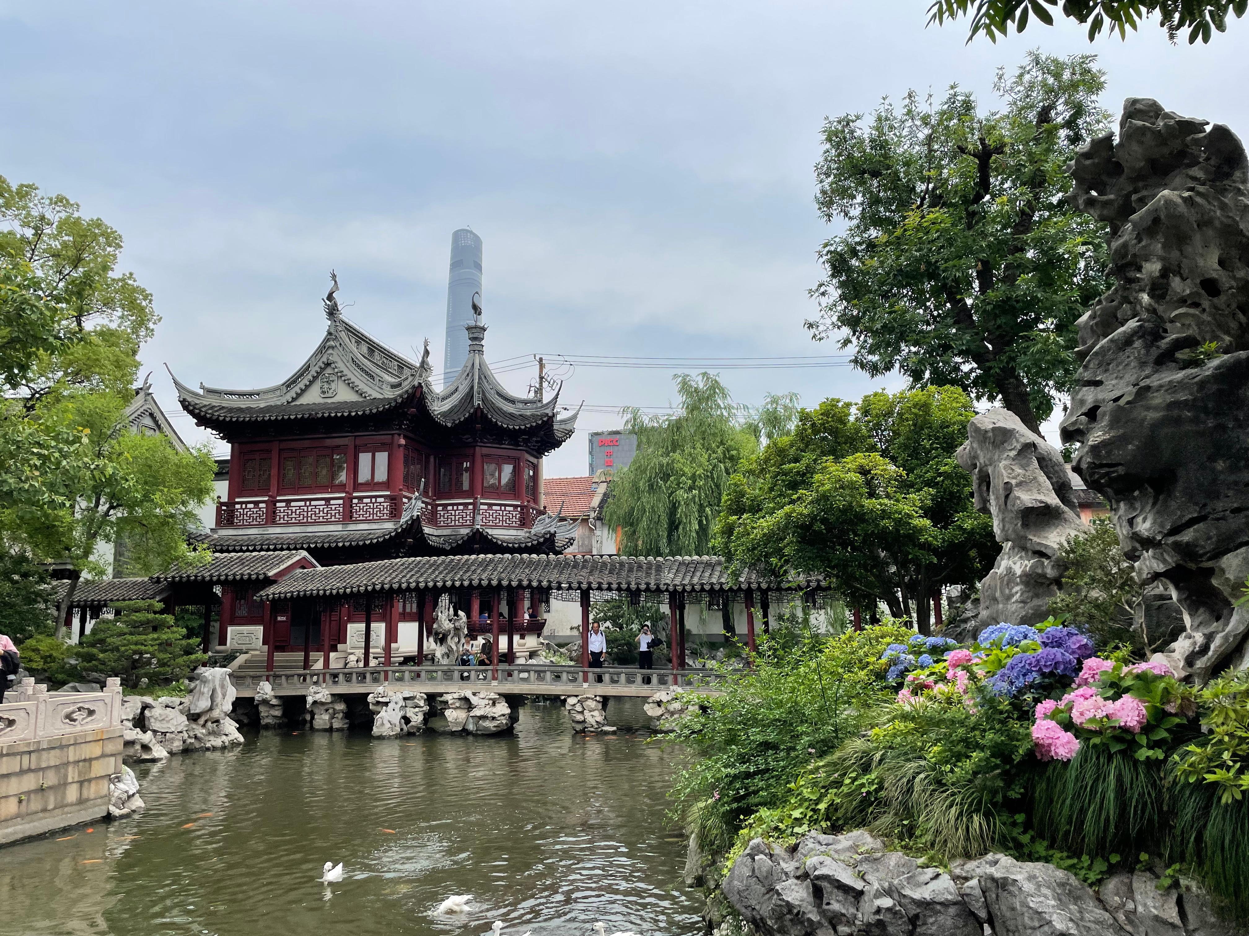 Shanghai: Private Half-Day City Highlights Tour with Car 3
