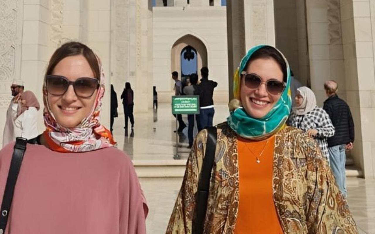 Muscat: Full-Day City Tour with Saal Cave or Saal Walk 2
