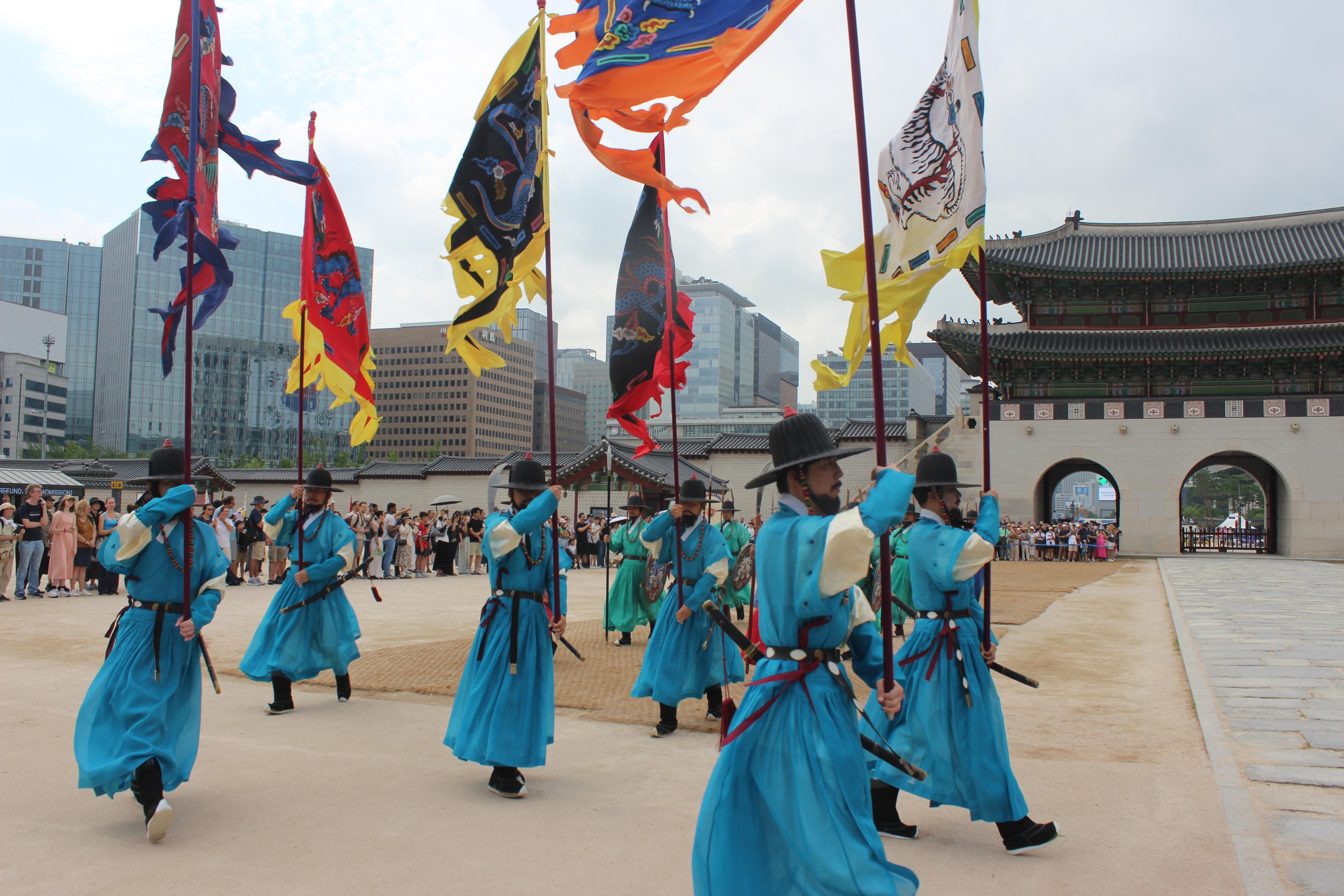 Explore Korean Philosophy at Gyeongbokgung Palace