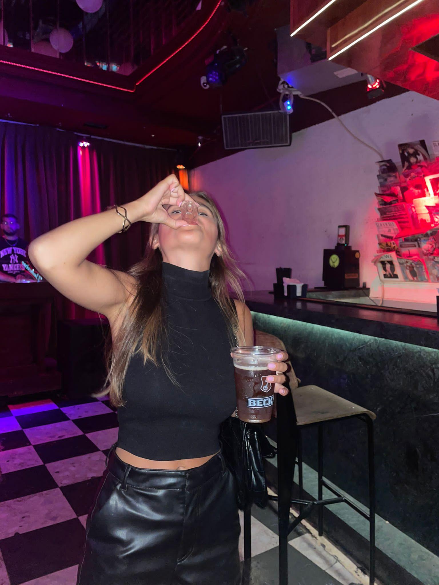 Tel Aviv: Pub Crawl and Nightlife Tour with Shots 3