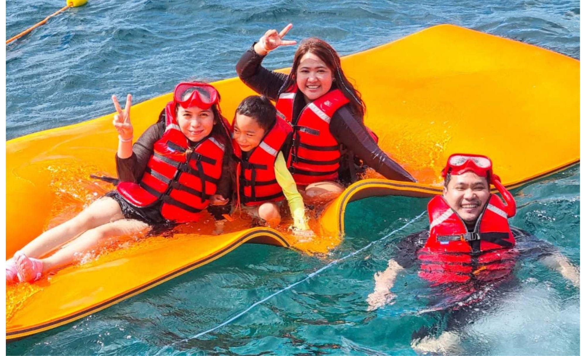 Boracay Red Wave Island Hopping Tour with Water Activities 3