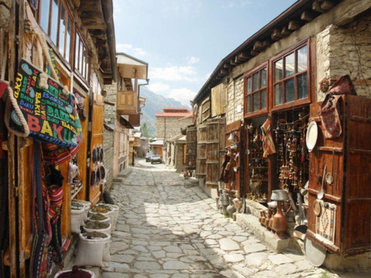 Shamakhi & Lahij tour with Basqal silk masterclass 3