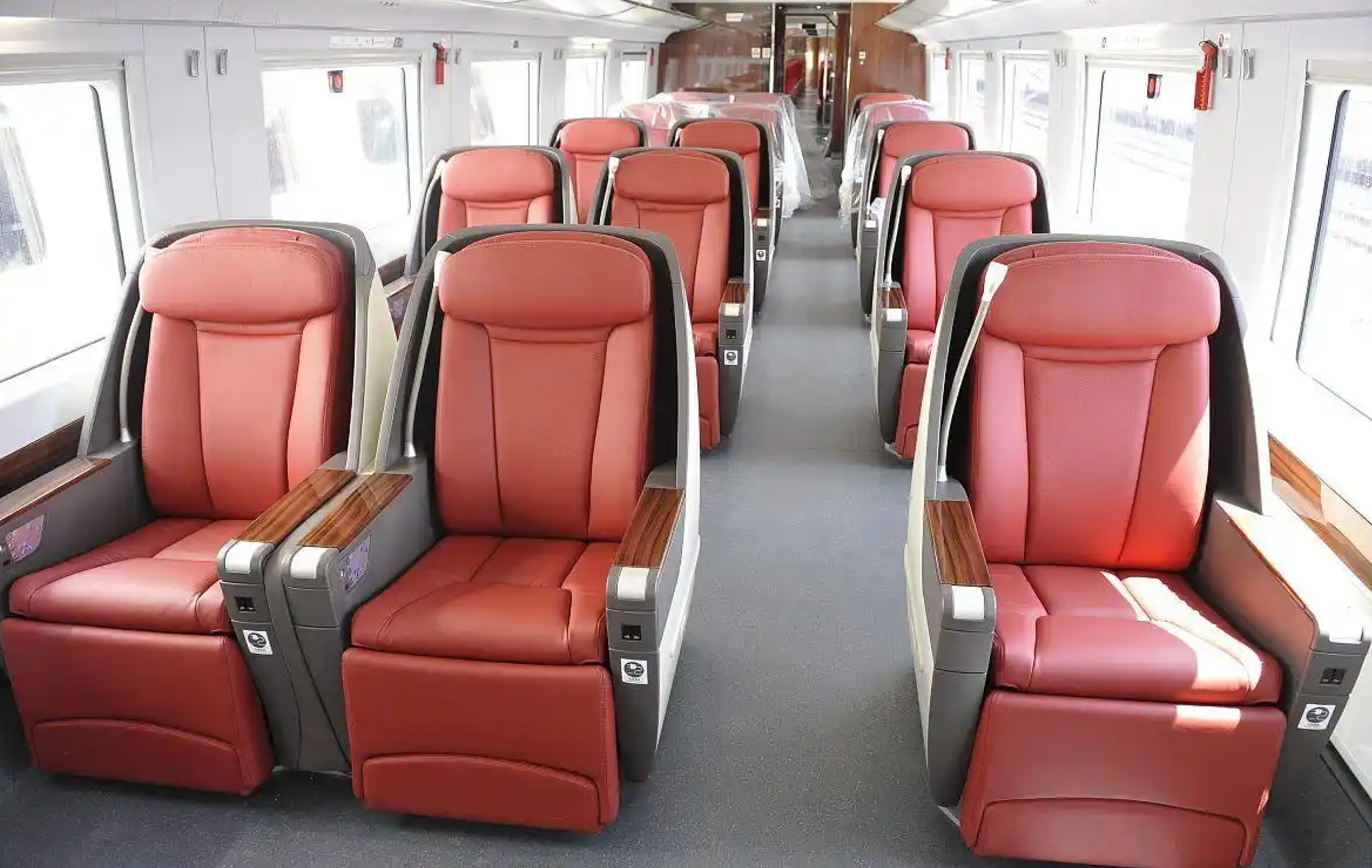 From Shanghai: Hangzhou Private Day Trip with Bullet Train