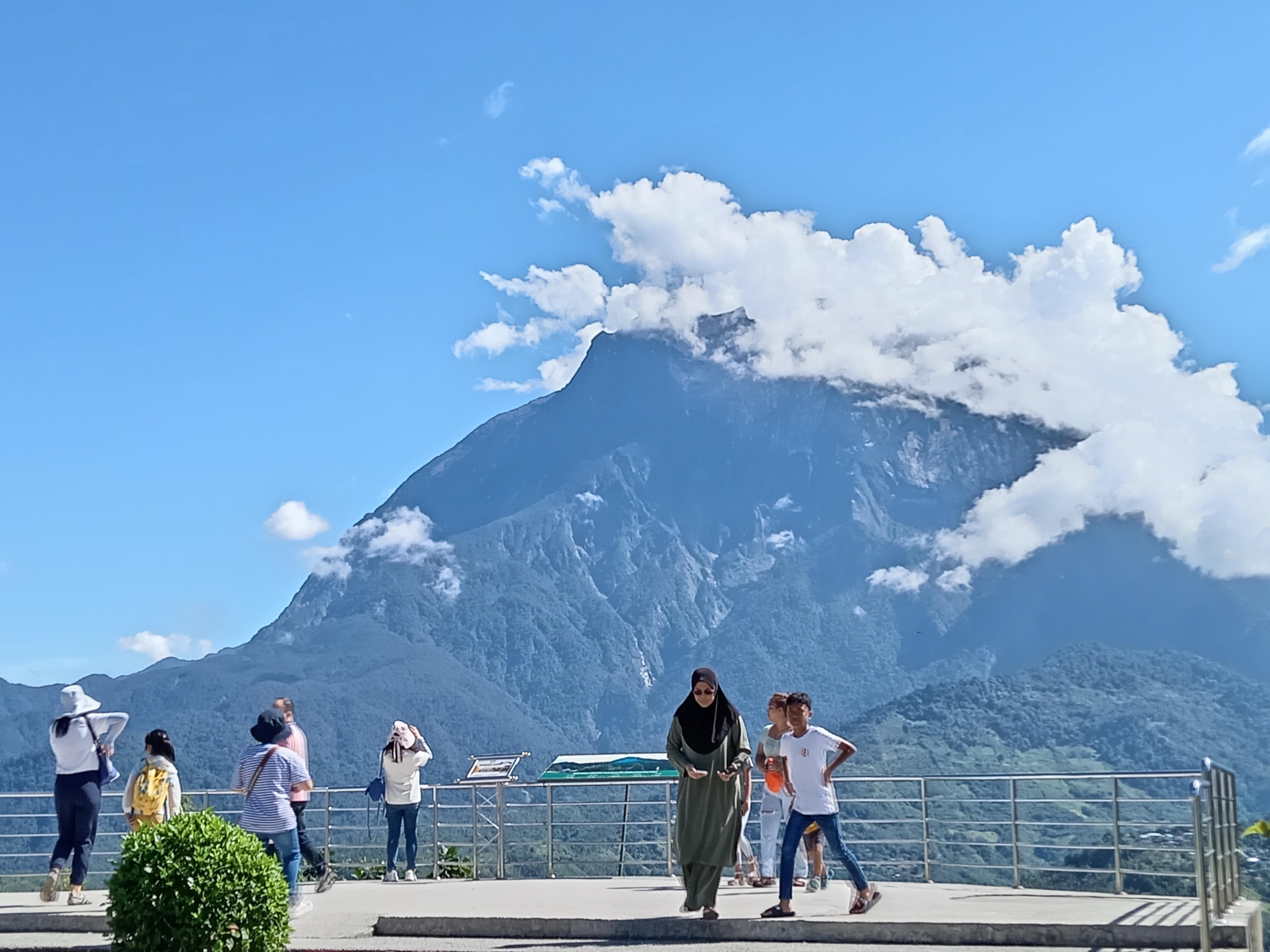 Kundasang : Poring Hot Spring + Desa & Meal Shared Tour 2