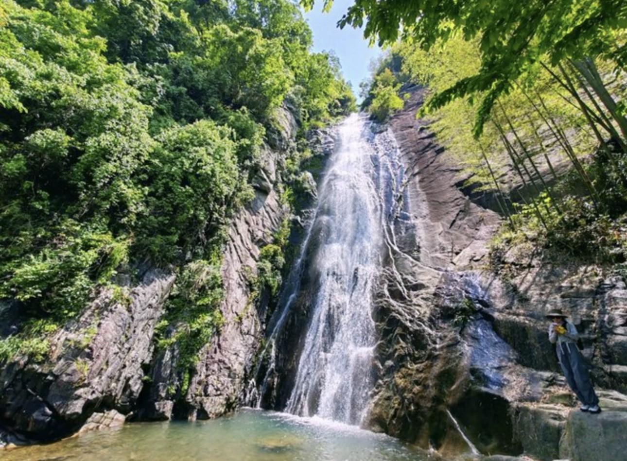 Shanghai: Baishuichong Waterfall & Yang E Trail Hike 3
