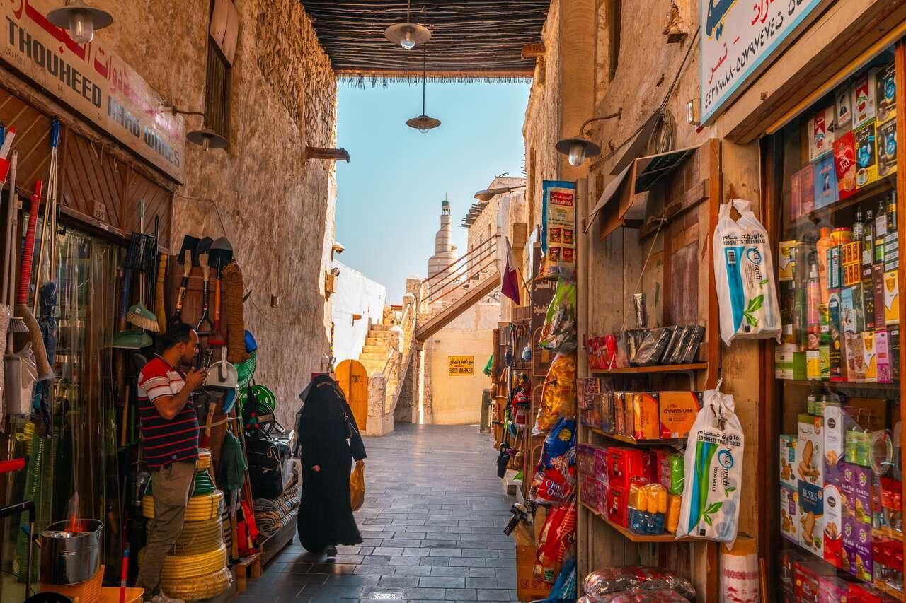 Doha: Souq Waqif Sensory Walk to Spice, Saffron & Oud Market