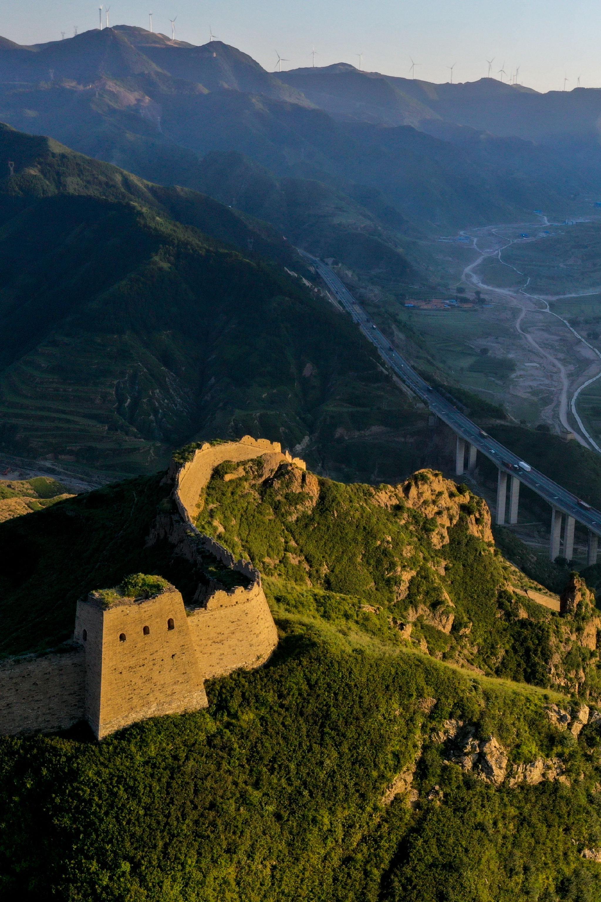 Small Group To Mutianyu Great Wall Including Hotel Pickup 3