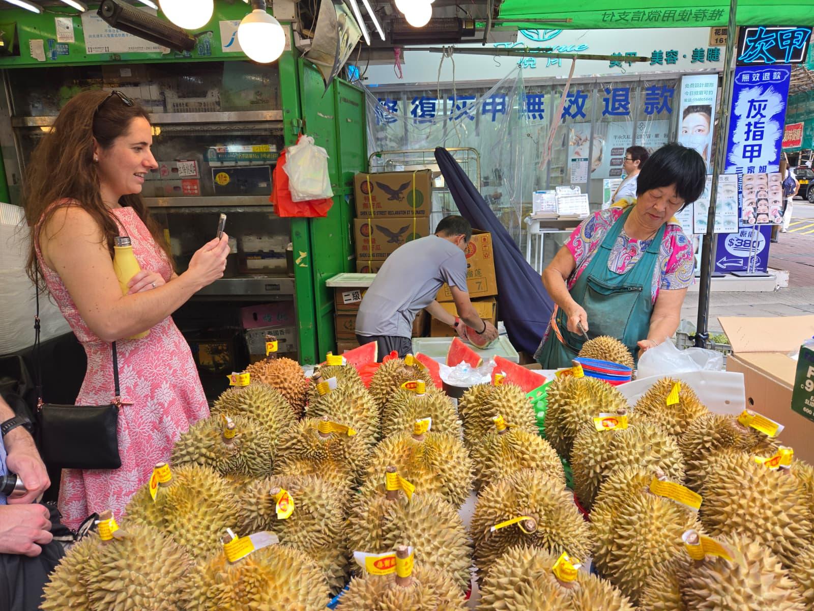 Live watercolor portrait & walk in Kowloon and food tasting 3
