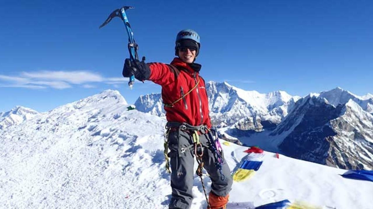 Nepal: Guided 30-day climbing trip - Mera, Island & Lobuche