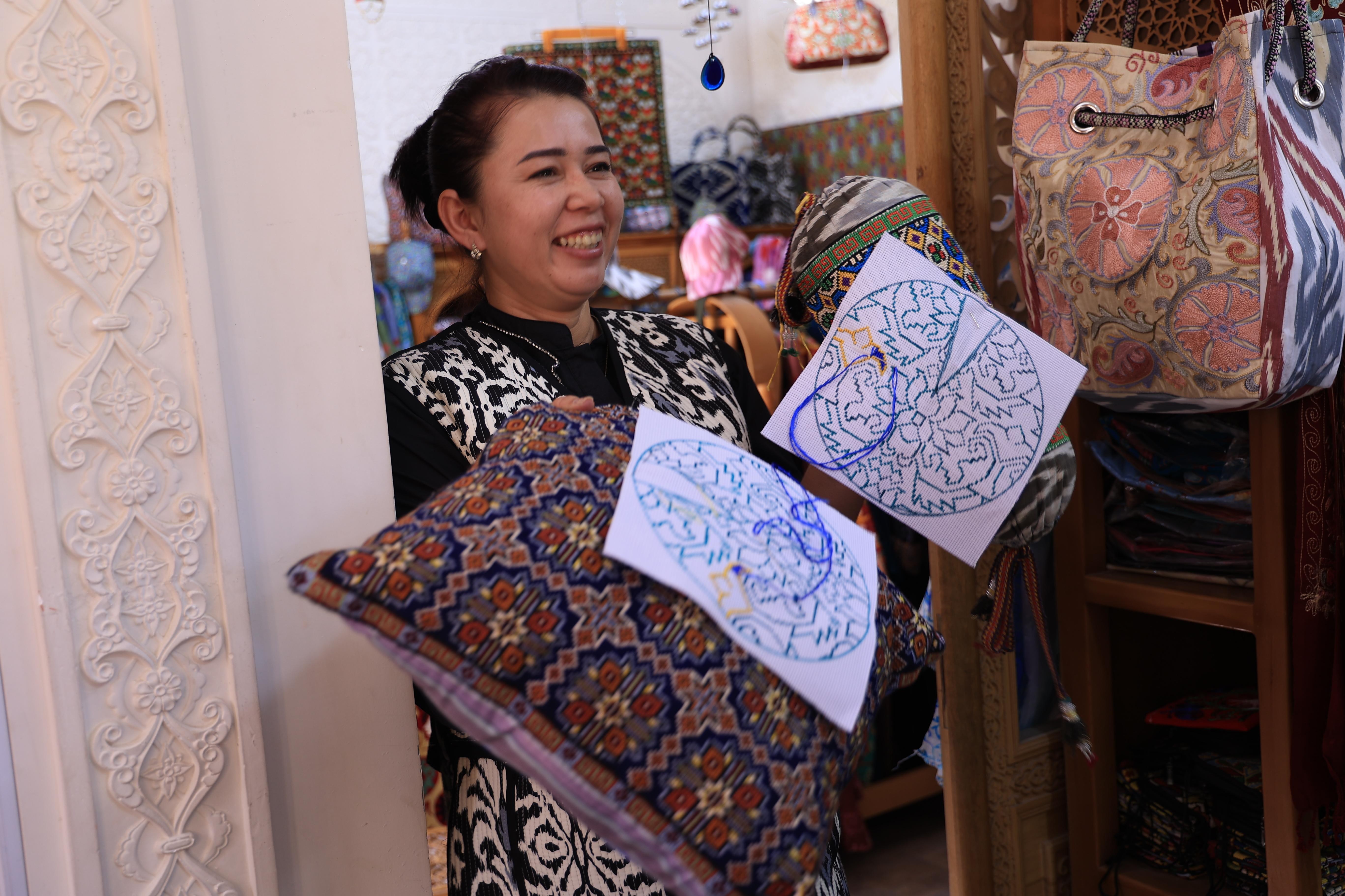 Samarkand: Traditional Iraqi-Style Embroidery Workshop 3