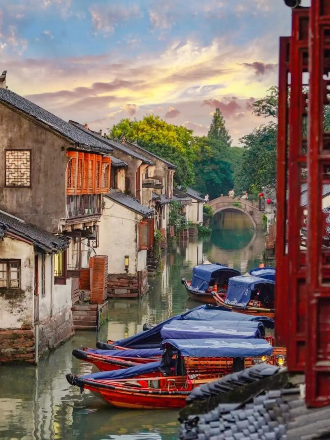 From Shanghai: Zhouzhuang Water Town Day Tour with Boat Ride 2