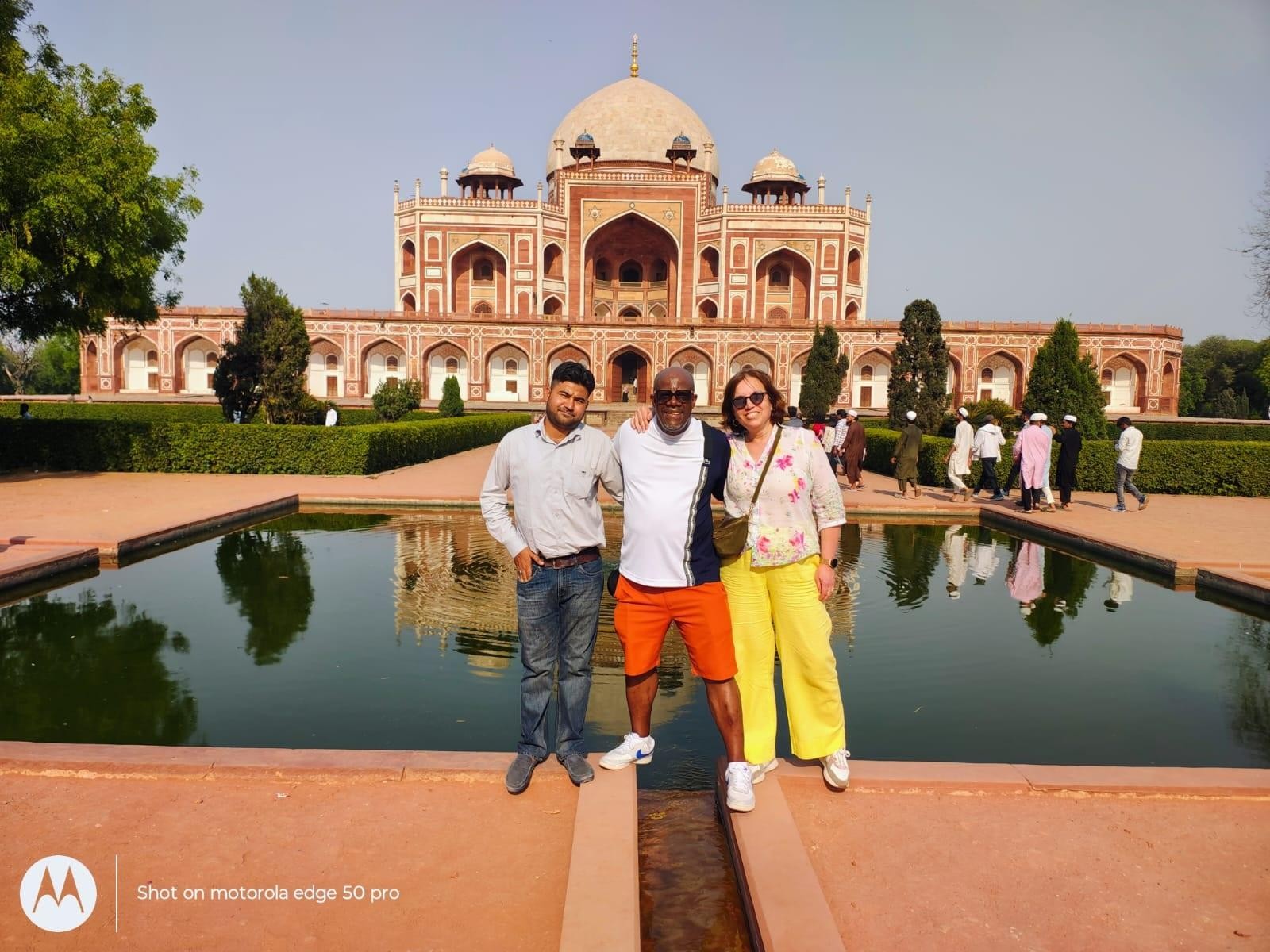 Delhi: Skip-the-Line Humayun's Tomb Tour with Hotel Pick Up