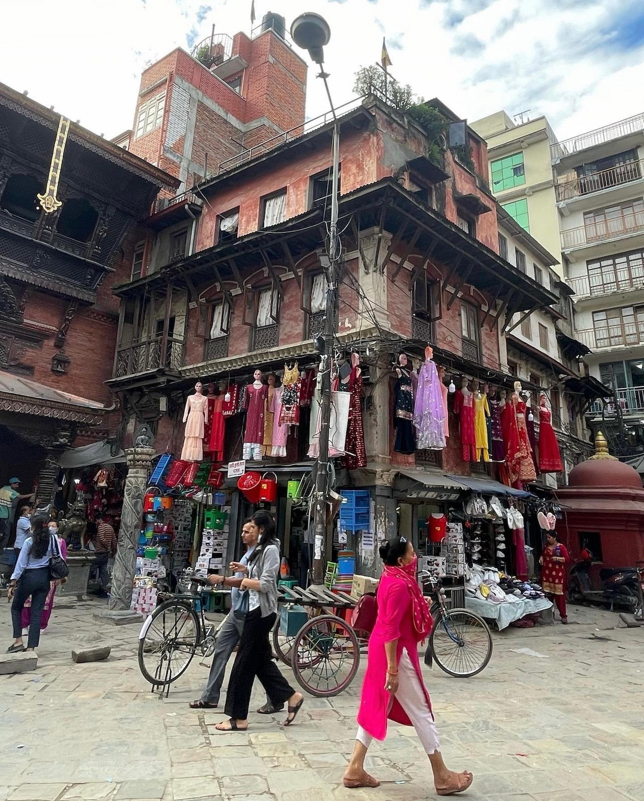 Kathmandu Old City: Lively Asan Bazaar Evening Walking Tour 3