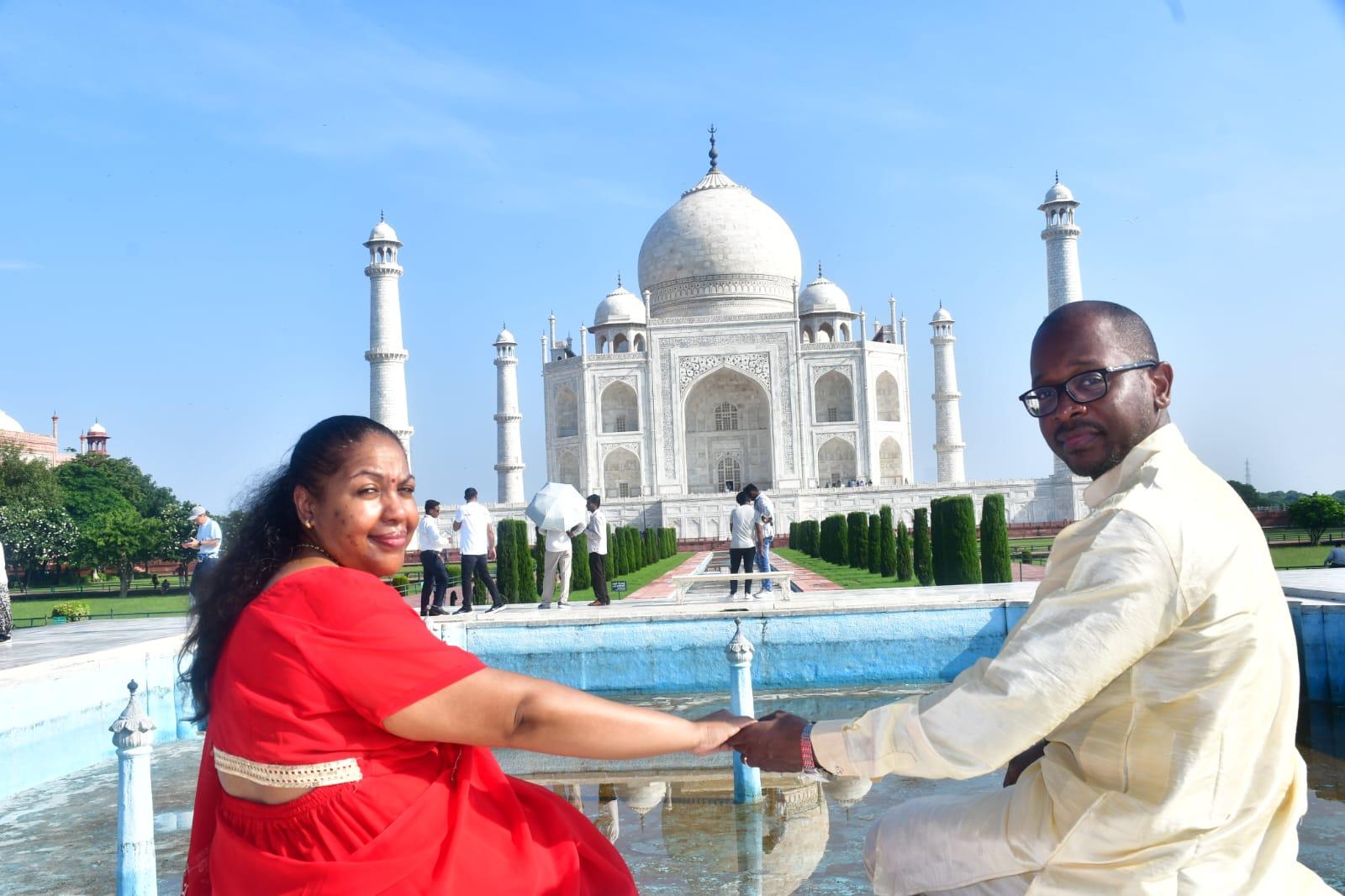 From Delhi: 2-Day Delhi & Agra Tour with Sunrise Taj Mahal