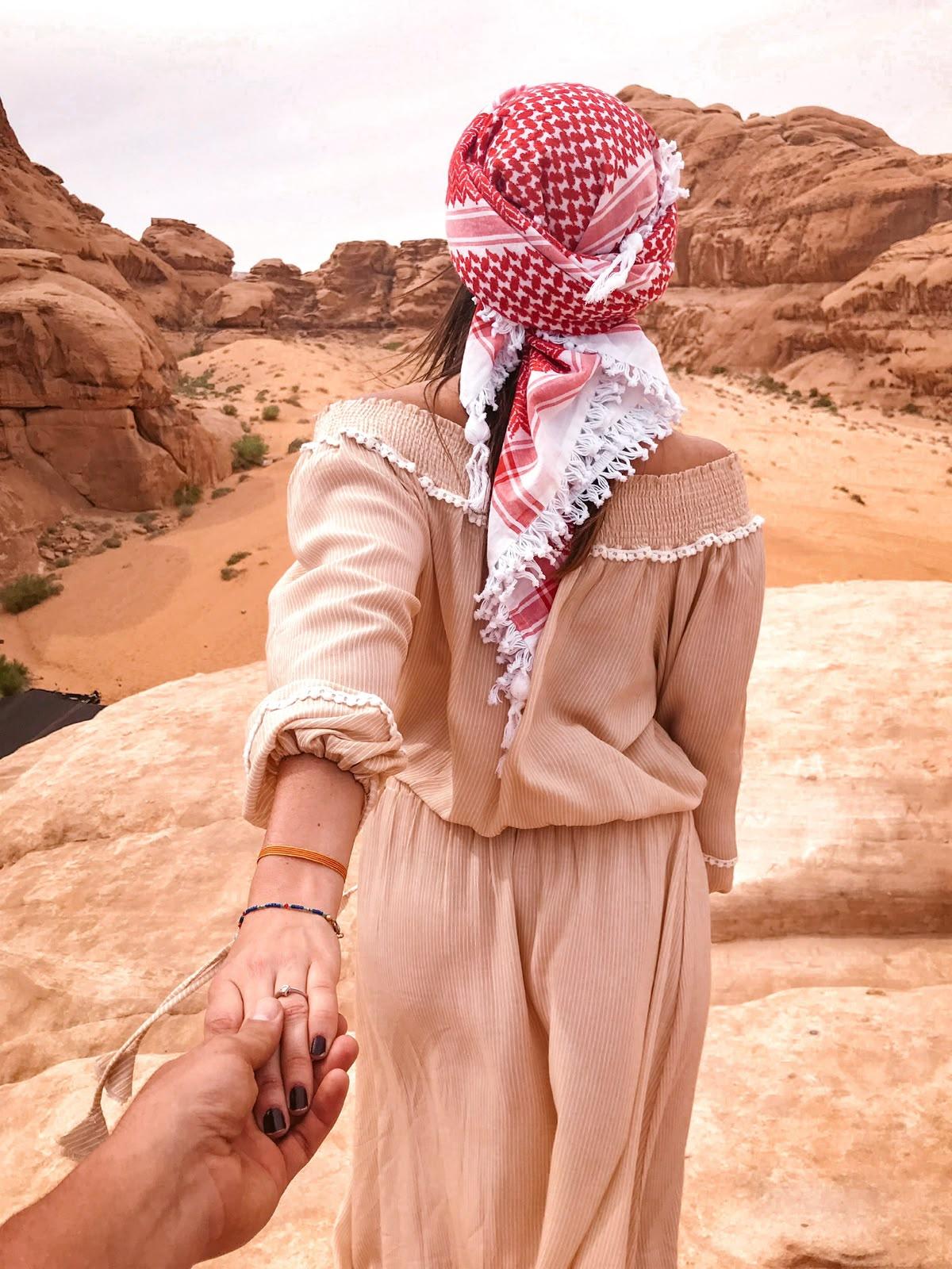 Wadi Rum: Private 4-Hour Jeep Tour with Bedouin Guide 2