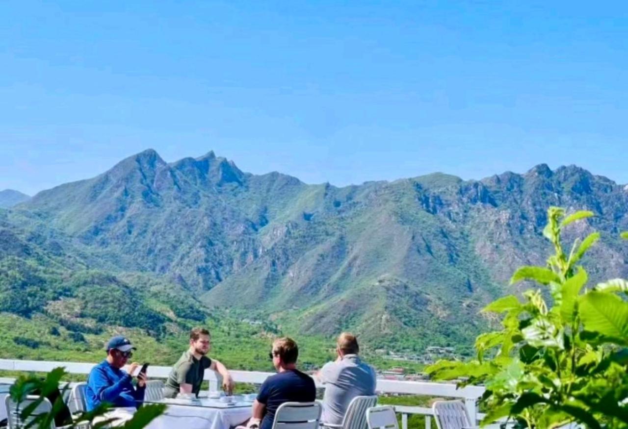 Mutianyu Great Wall Private Day Tour with Peak Restaurant 2