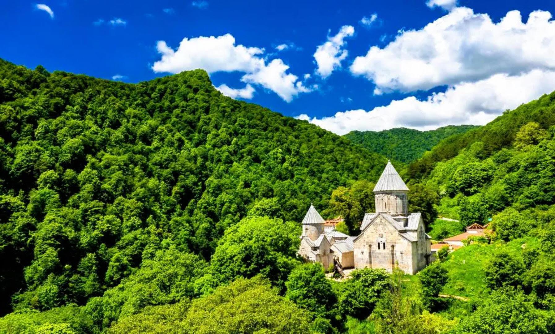 Private Day Trip: Lake Sevan & Dilijan Highlights