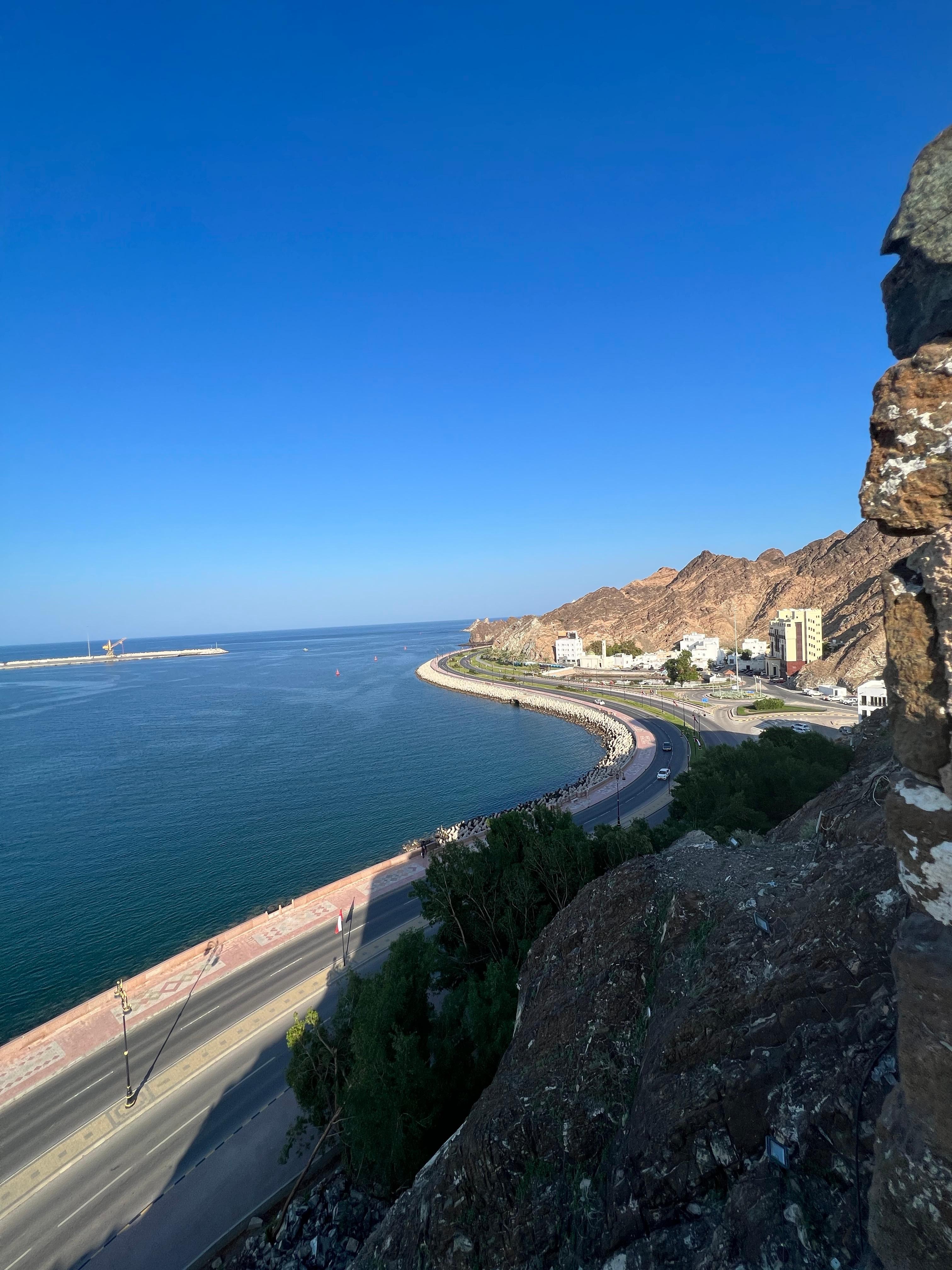 Muscat: Private Full-Day Highlights Tour with Lunch 2