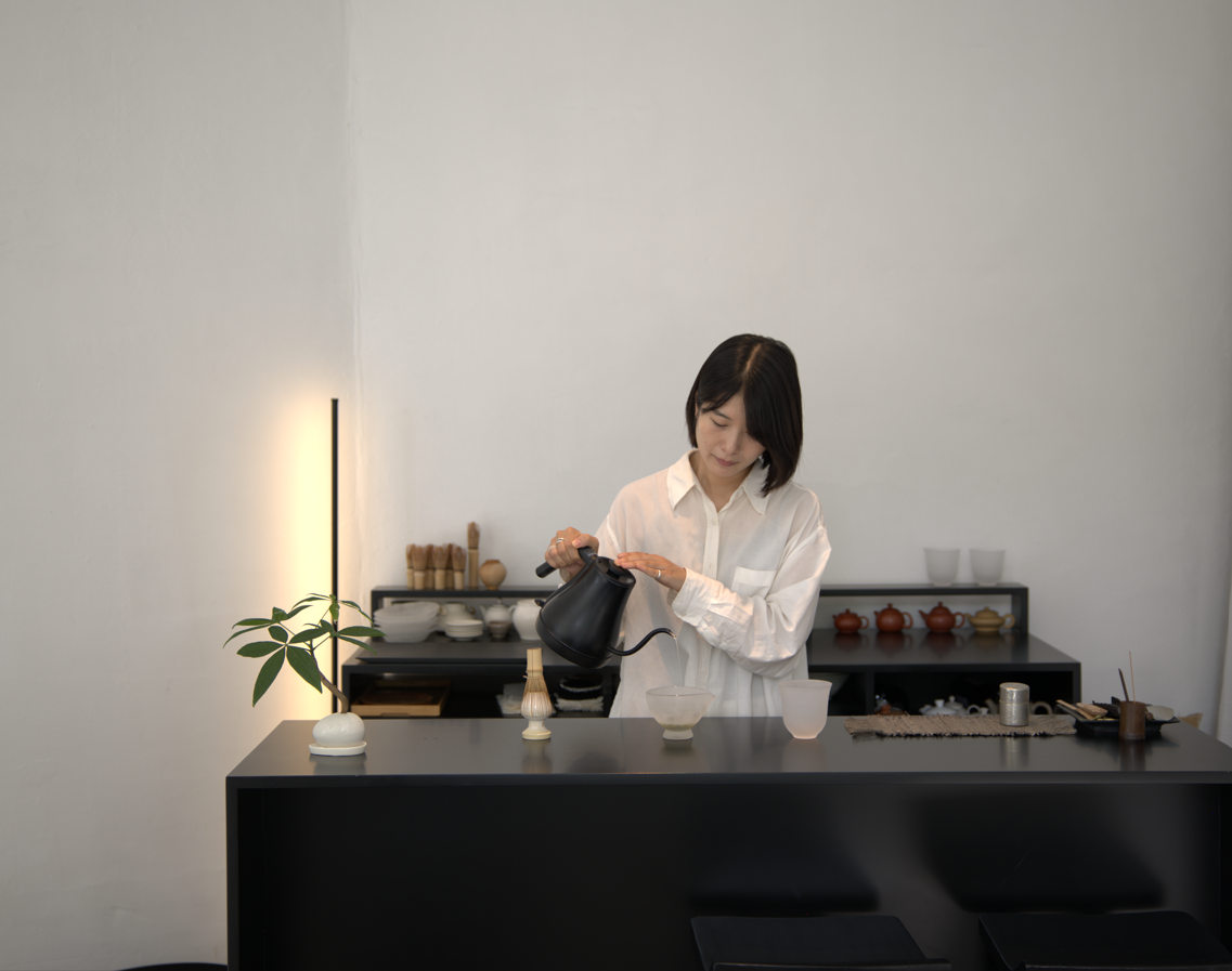 Seoul: Korean Fine Tea Tasting (3 Tea & Traditional Sweets) 2