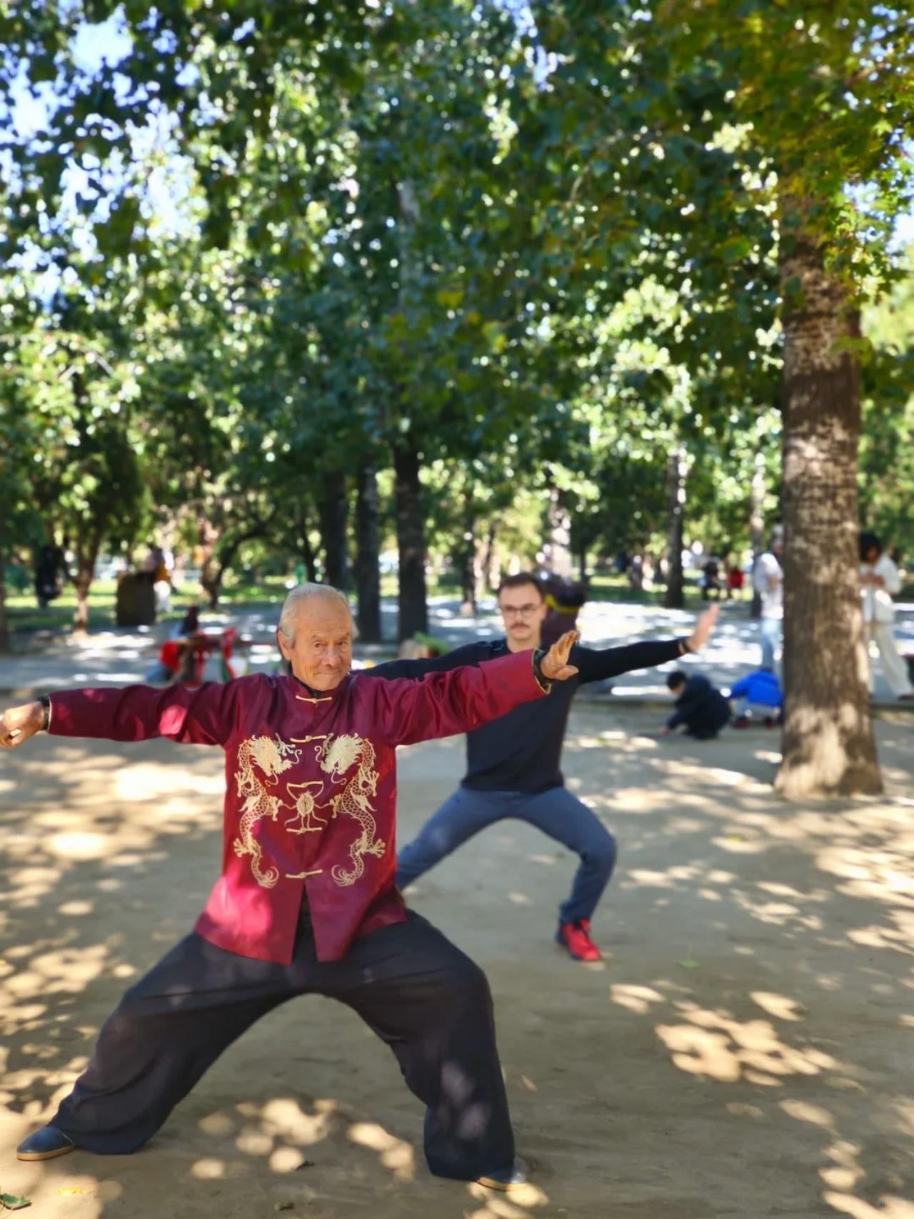 Beijing: Forbidden City, Temple of Heaven & Bus Tour 3