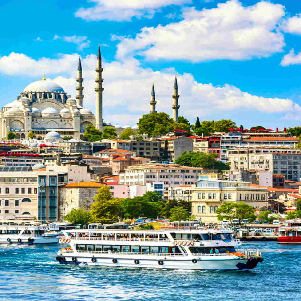 Istanbul: Bosphorus Cruise with Instagram Reels & Photos 3