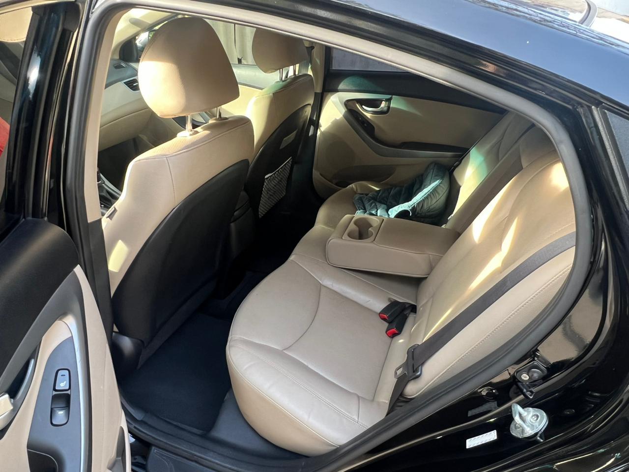 VIP Baku Airport Transfer: Heydar Aliyev to City/Hotel 2