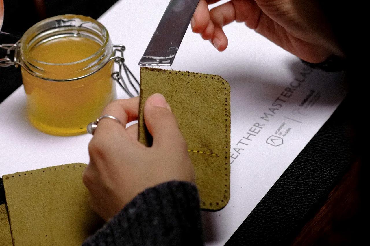 Baku: Make Your Own Handmade Leather Souvenir – Old City