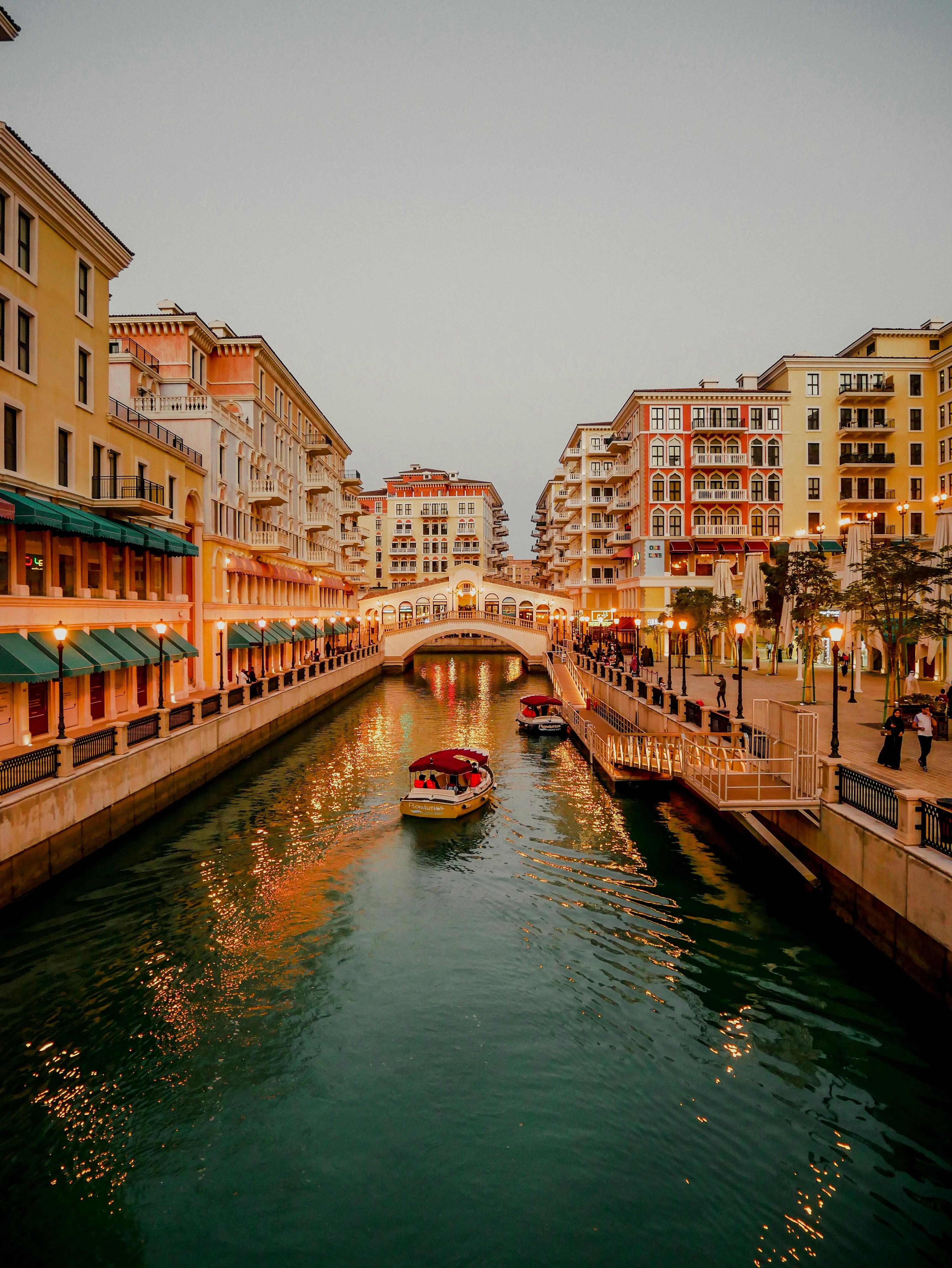 Doha: Private City Highlights Tour with a Local Guide