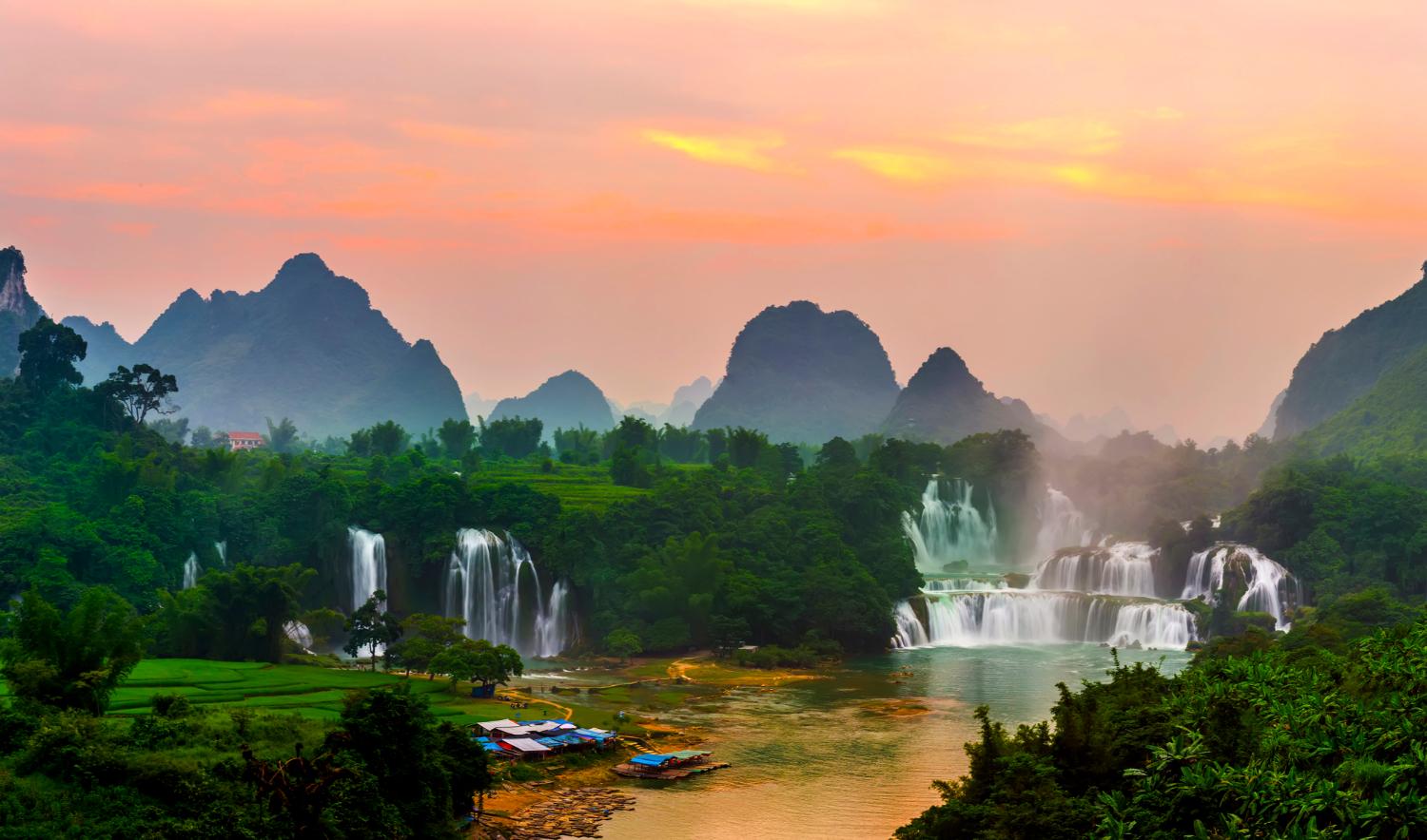 Pakse: Tour & Essential Lao Words to Travel Like a Local