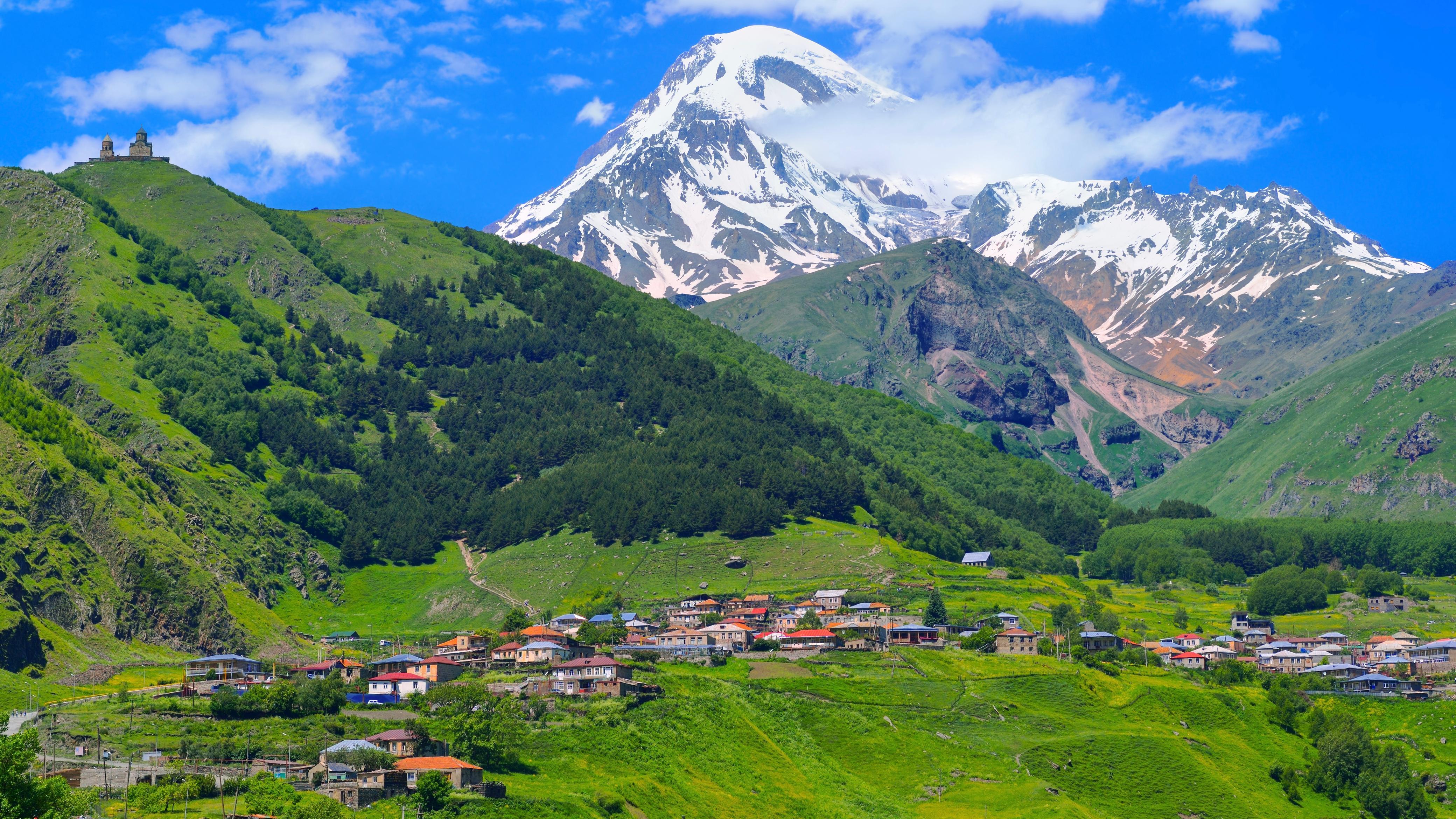 Tbilisi: Day Trip to Kazbegi, Gudauri, Gergeti, and Ananuri 2