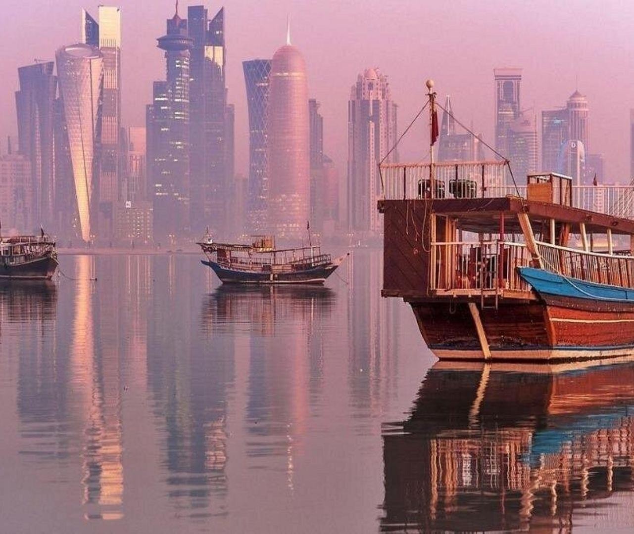 Doha Guided Boat Tour – Culture, Refreshments & Sunset Views 3