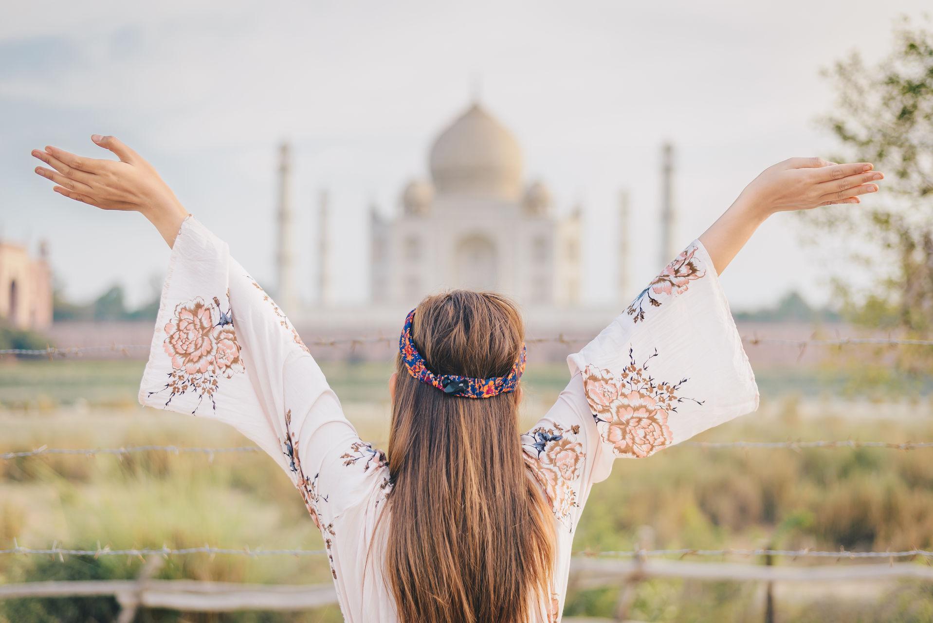 From Delhi: Private Layover Taj Mahal Day Tour By Car 3