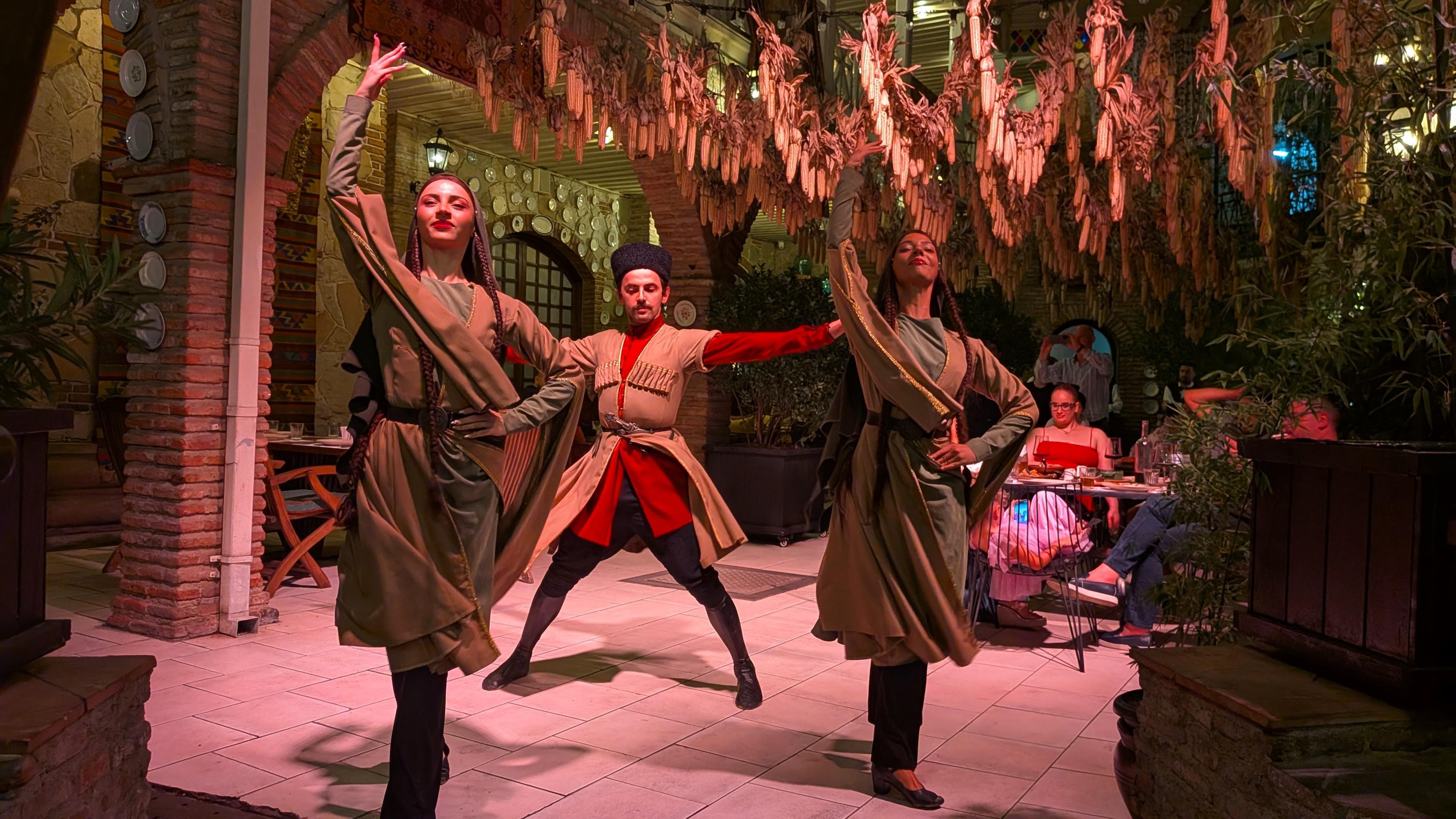 Tbilisi: Georgian Dinner, Dance Show, and Hotel Pickup 2