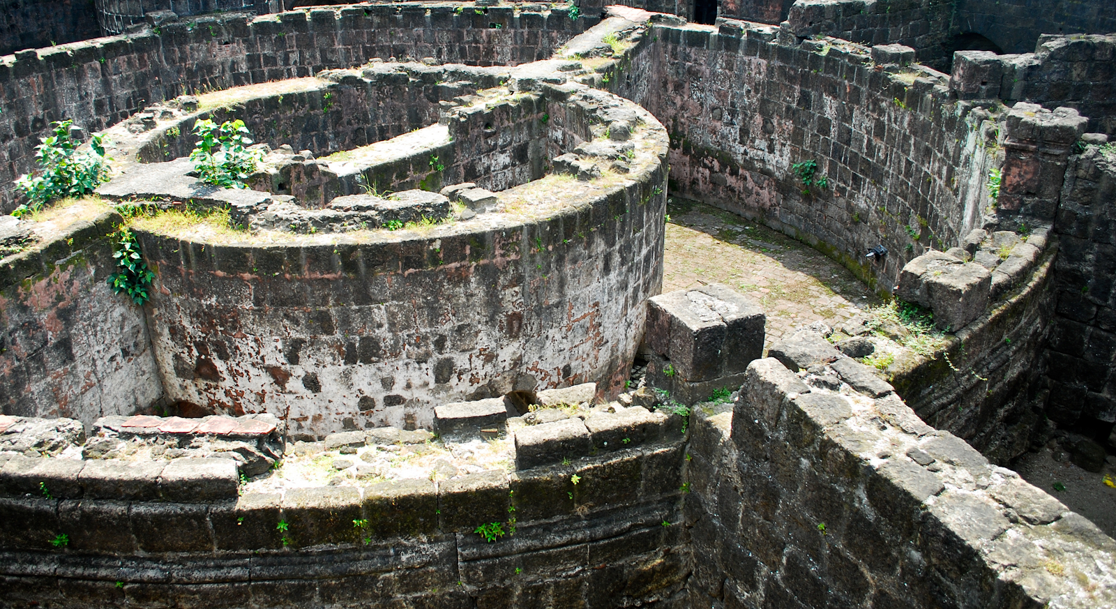 Manila: Private Intramuros & Filipino Shopping Tour 2